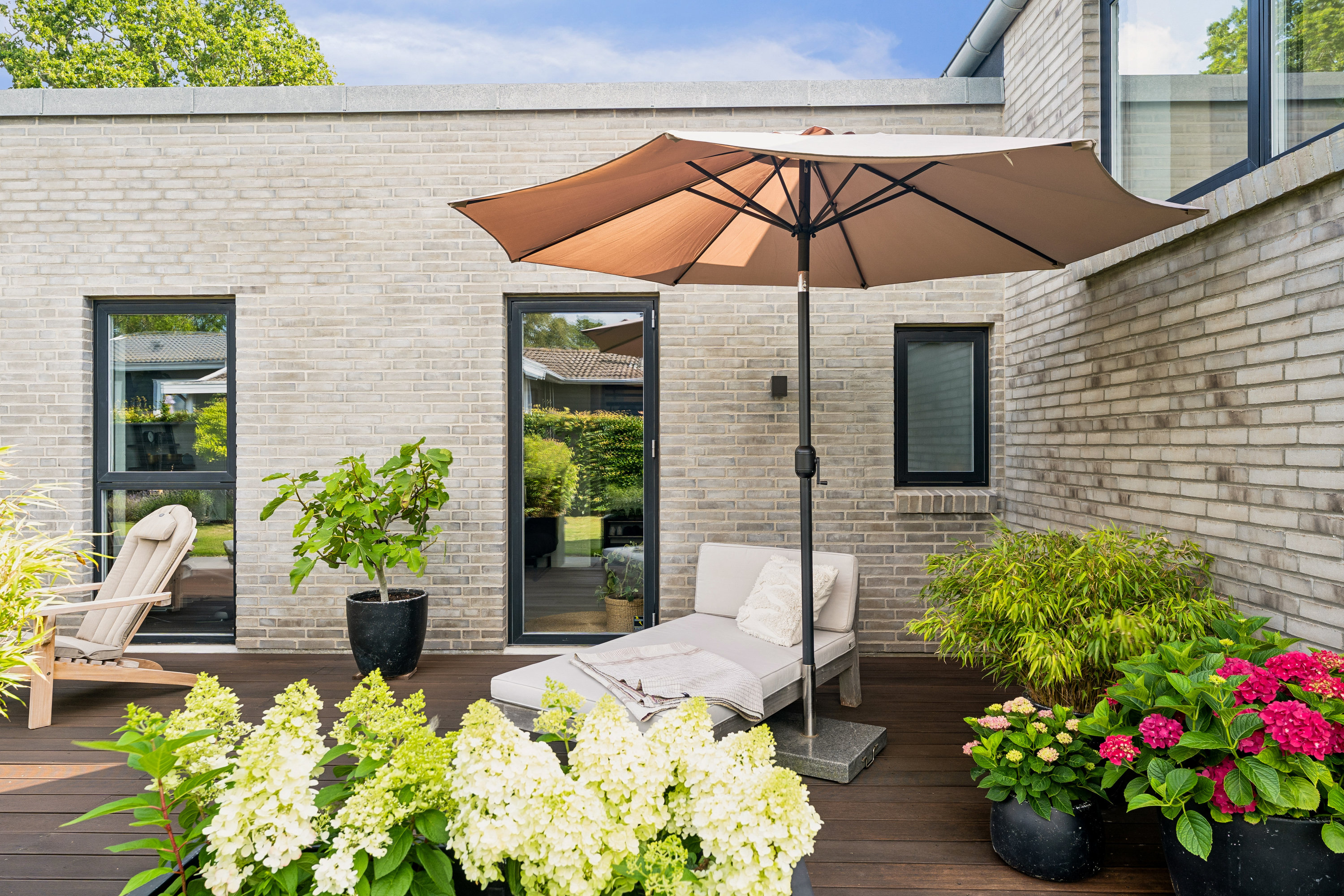 Fremhævet ejendom 1 billede i fuldskærmstilstand. Billede af Mælkebøttevej 1, 8250 Egå