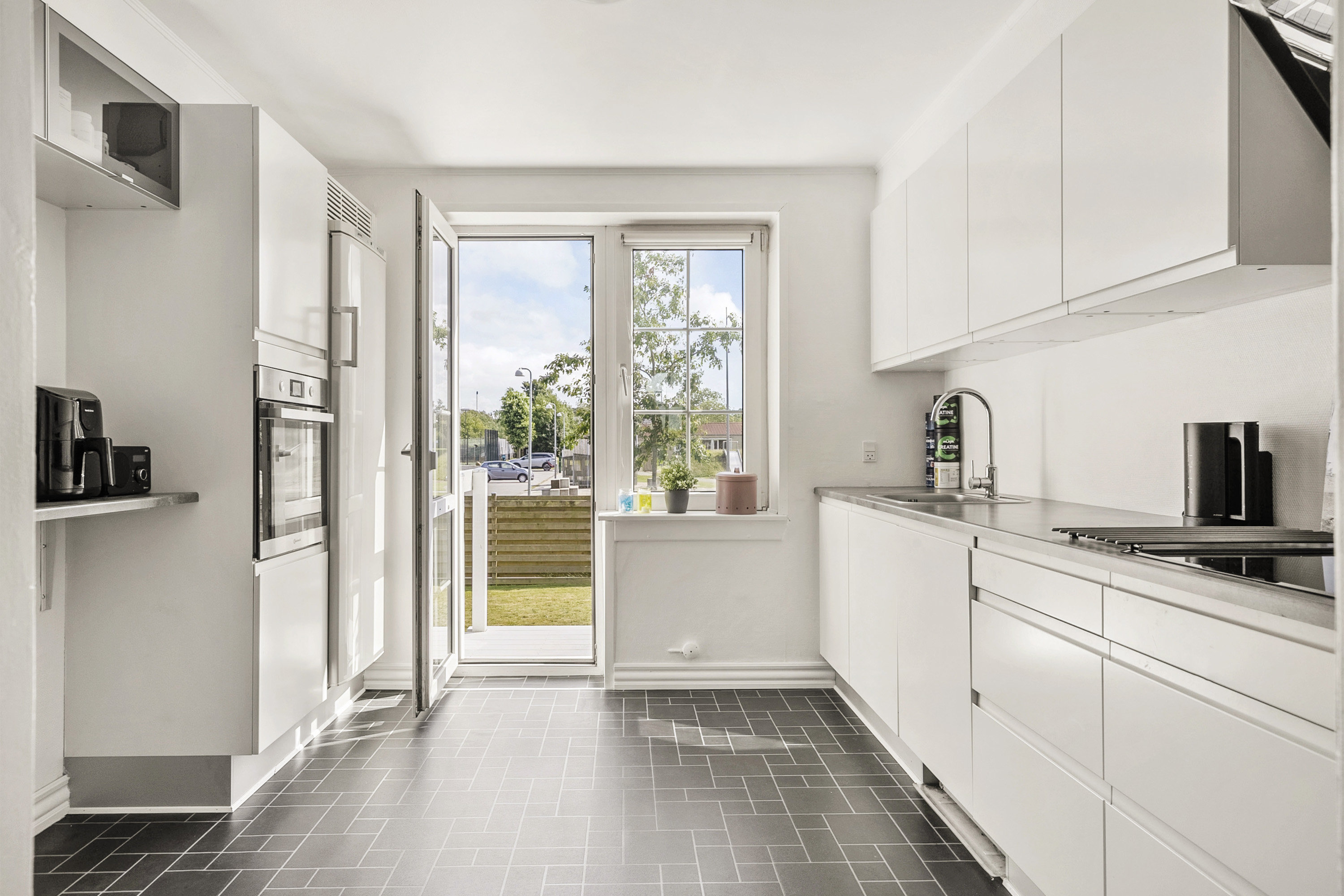 Fremhævet køkken billede i fuldskærmstilstand. Billede af Løjt Skolegade 15, Løjt Kirkeby, 6200 Aabenraa