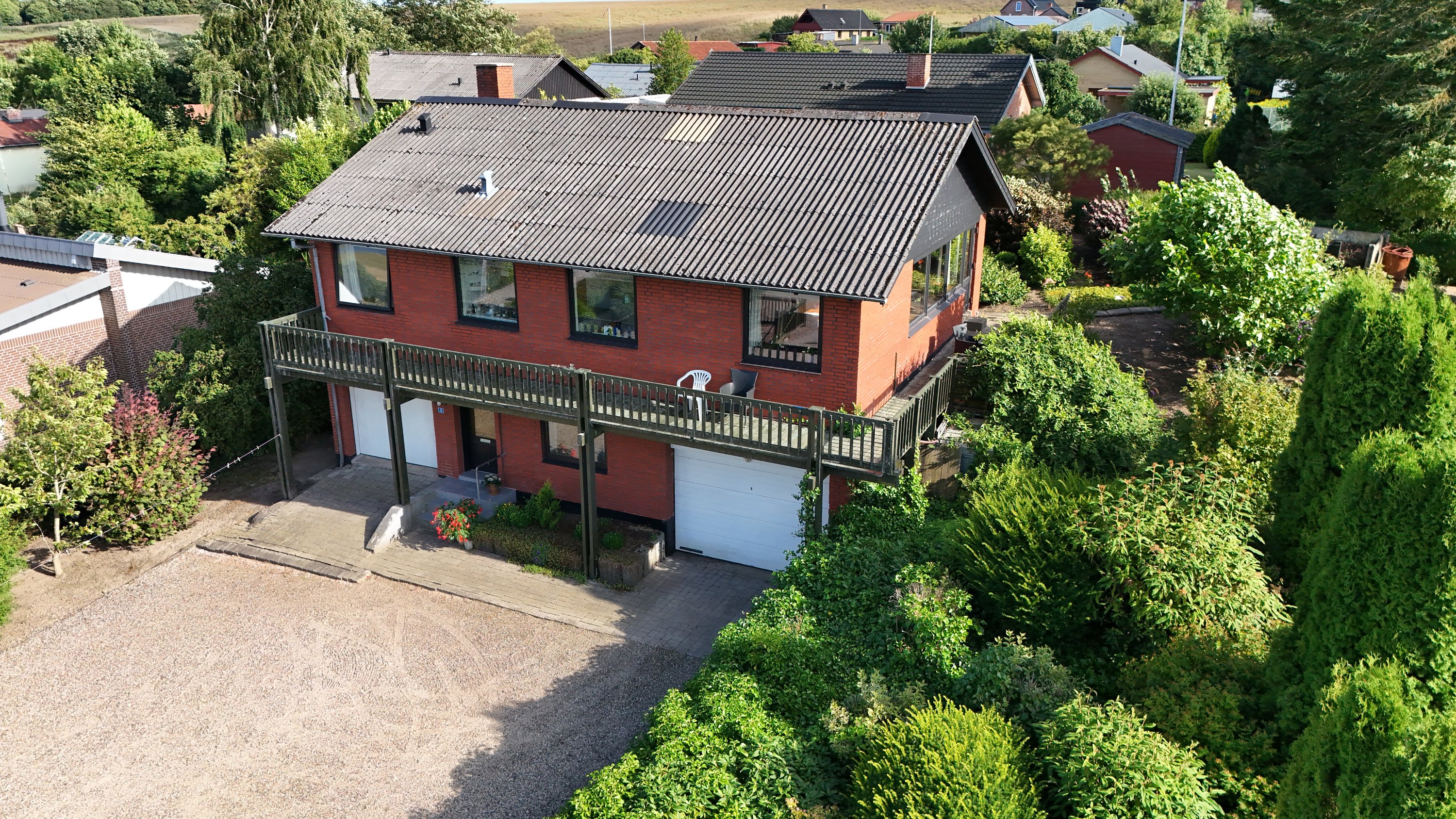 Fremhævet luftfoto billede i fuldskærmstilstand. Billede af Glenstrup Søvej 8, Holmgård, 8990 Fårup