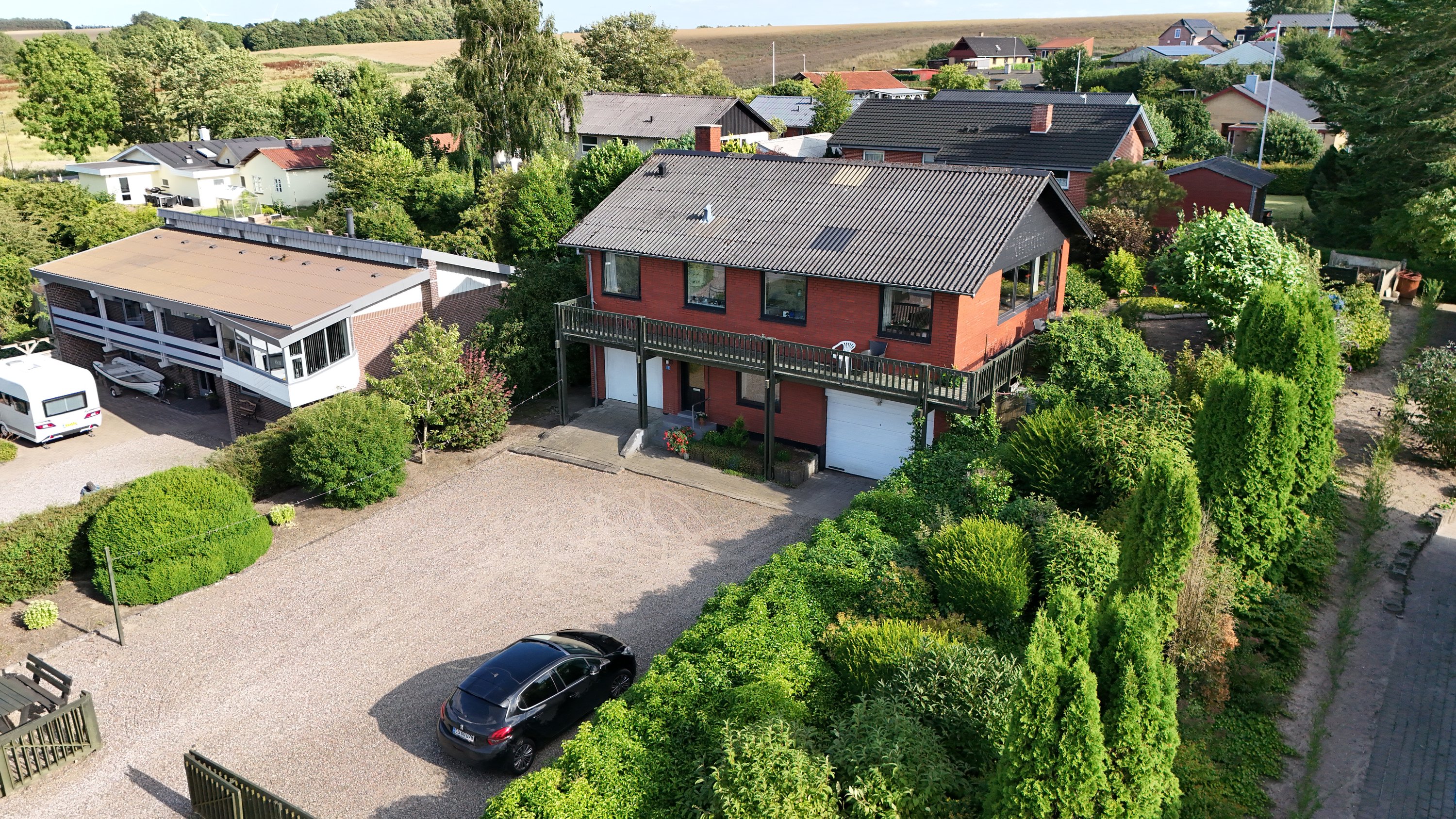 Fremhævet luftfoto billede i fuldskærmstilstand. Billede af Glenstrup Søvej 8, Holmgård, 8990 Fårup