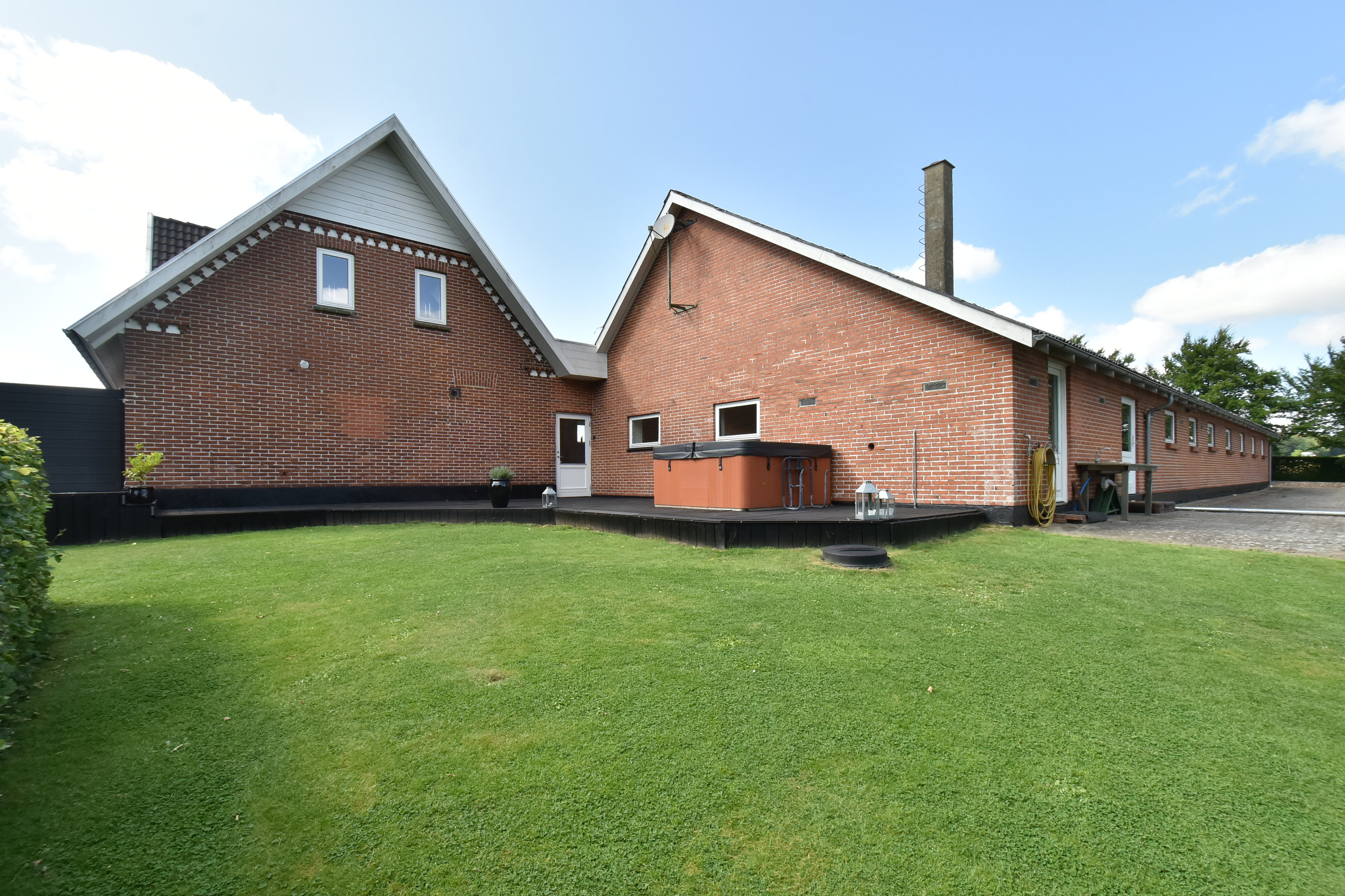 Fremhævet ejendommen billede i fuldskærmstilstand. Billede af Vardevej 125, 6933 Kibæk