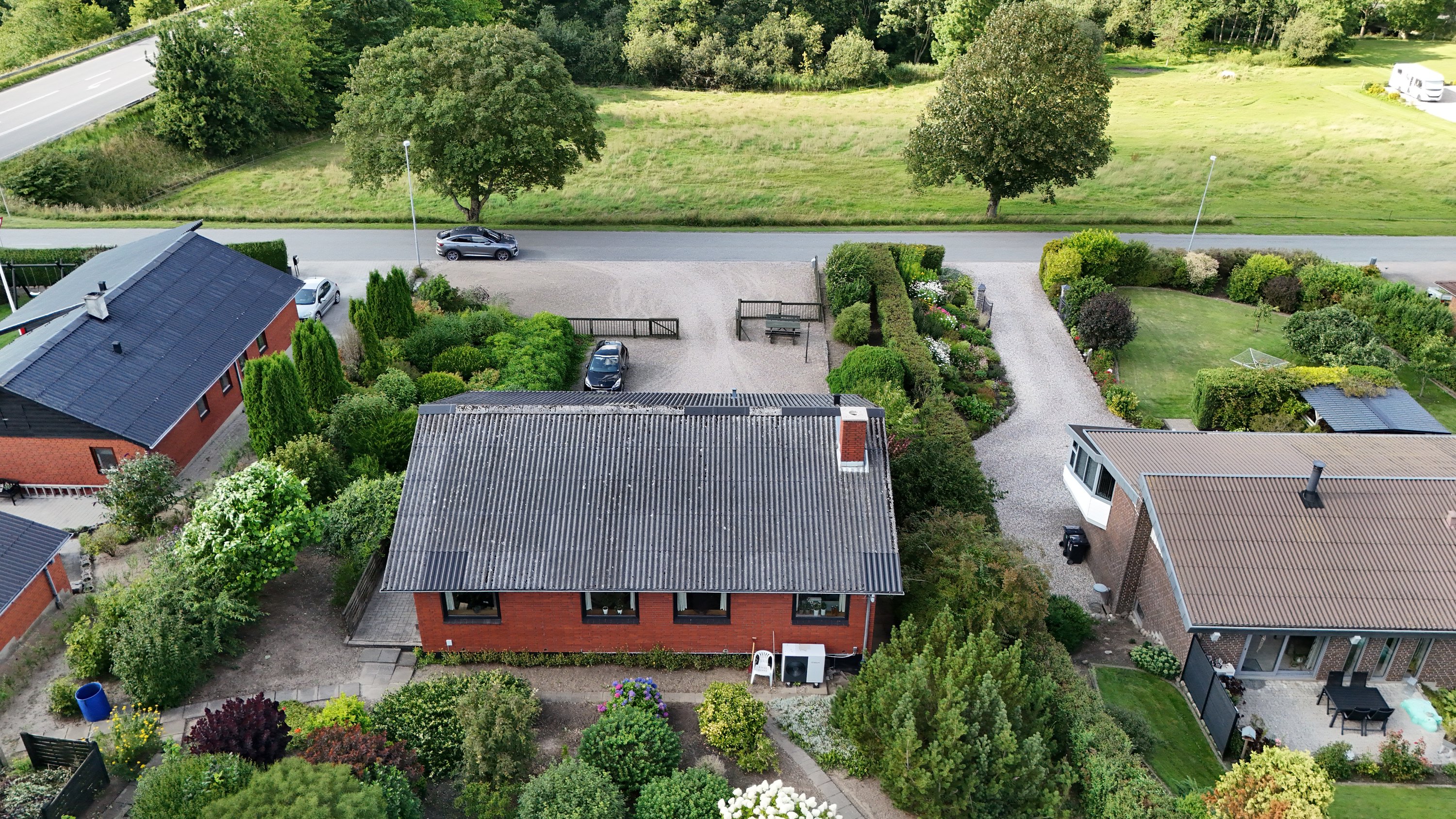 Fremhævet luftfoto billede i fuldskærmstilstand. Billede af Glenstrup Søvej 8, Holmgård, 8990 Fårup