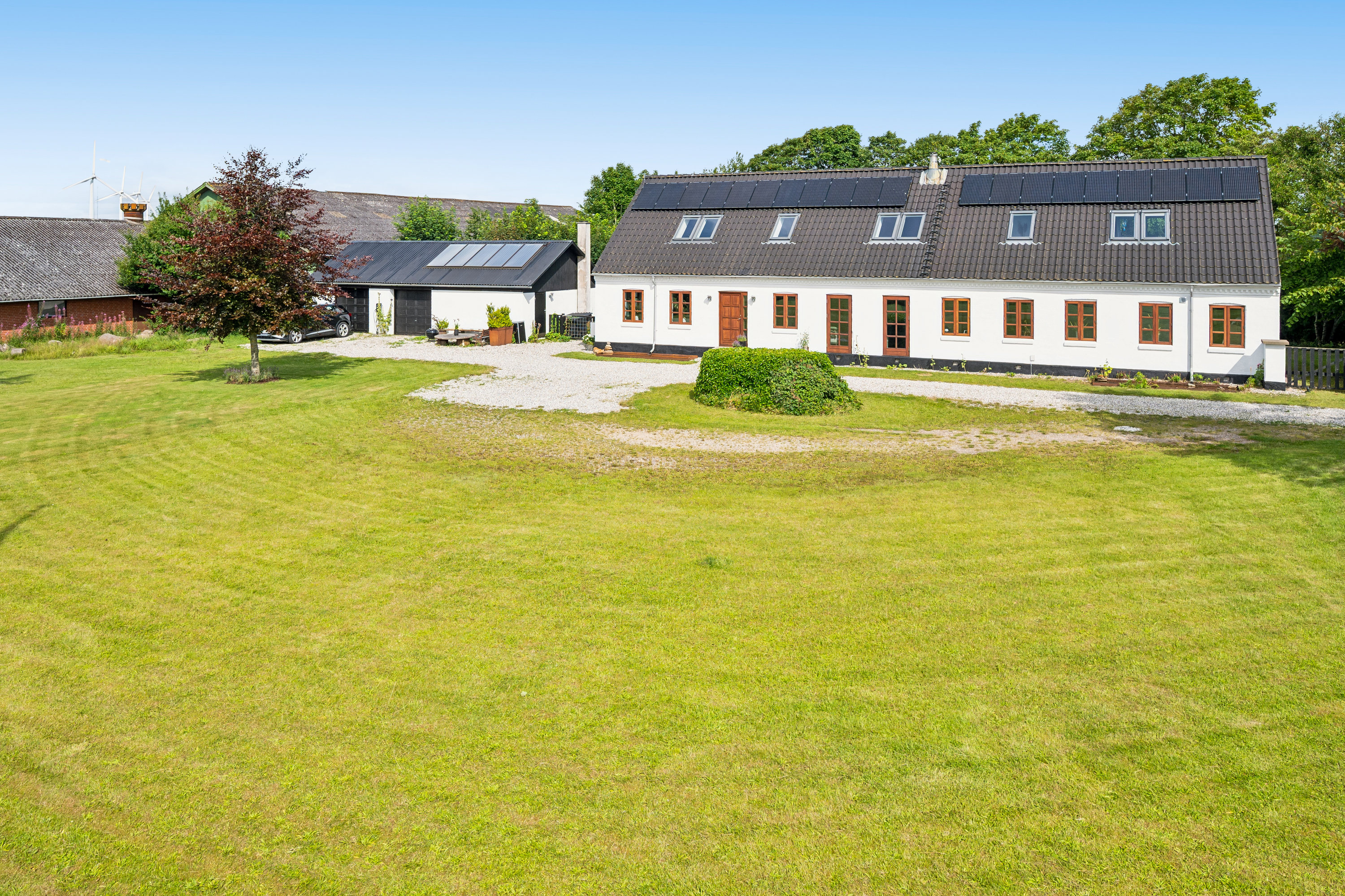 Fremhævet ejendom 1 billede i fuldskærmstilstand. Billede af Haarvej 19, Sandby, 8382 Hinnerup