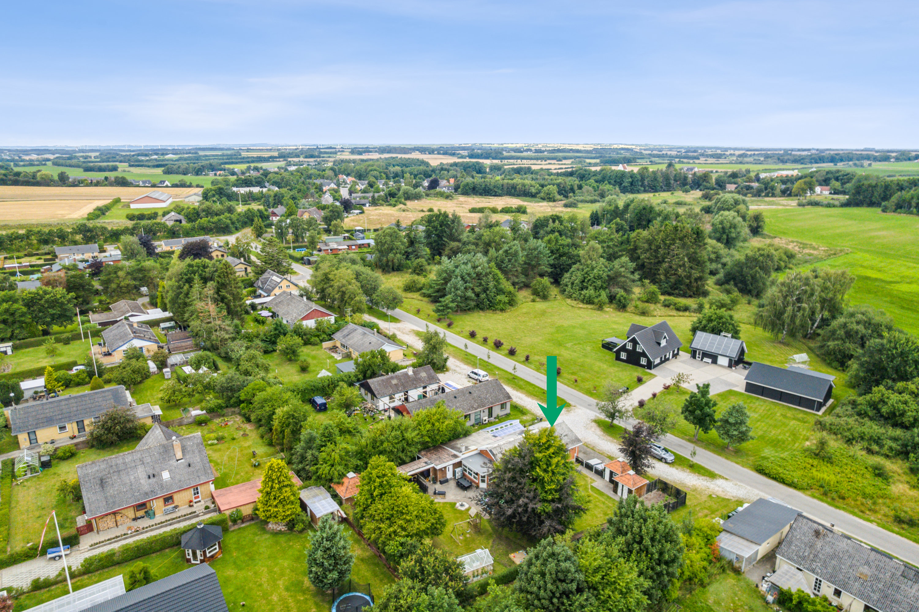 Fremhævet luftfoto billede i fuldskærmstilstand. Billede af Løvenholmvej 60, Gjesing, 8963 Auning