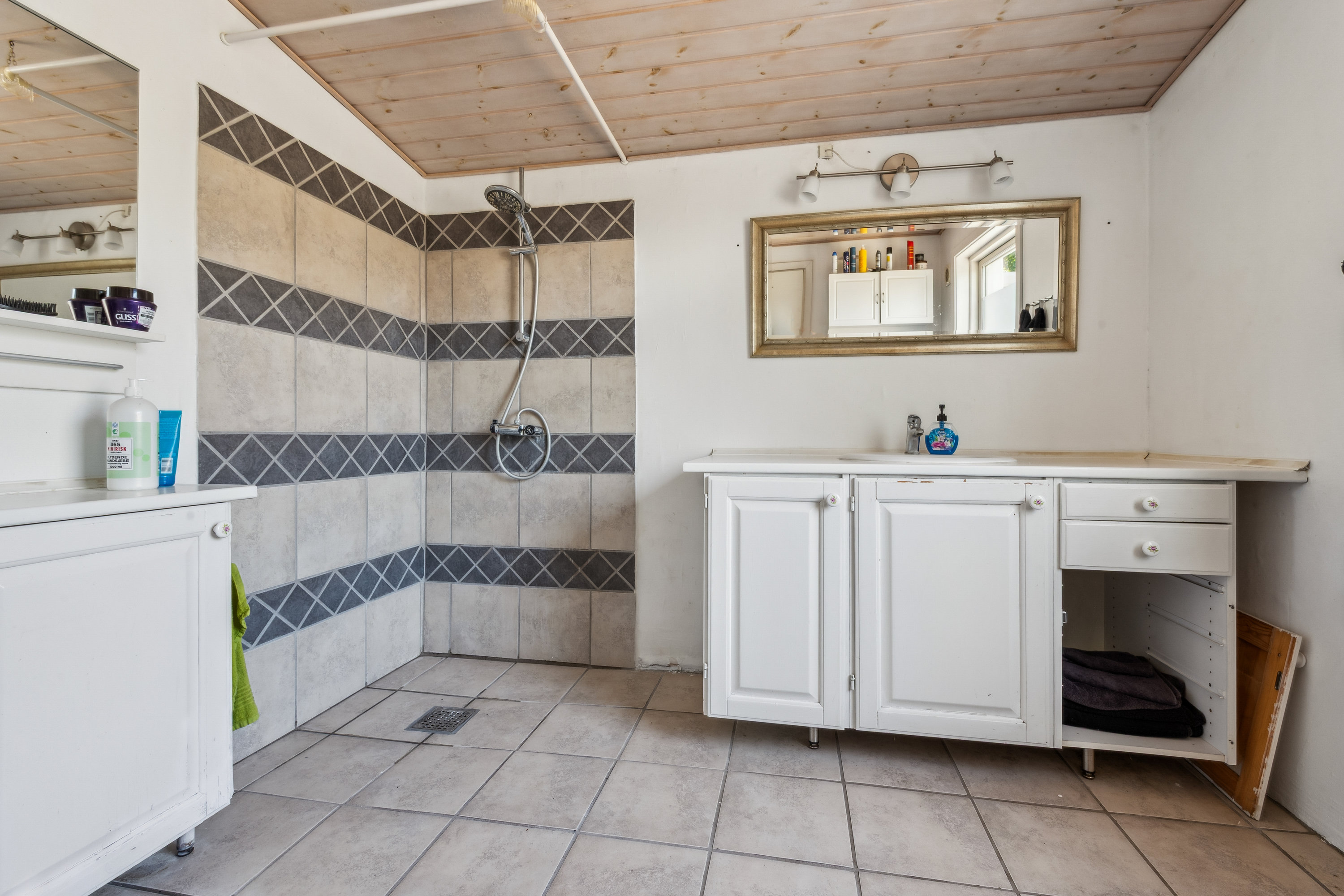 Fremhævet køkken billede i fuldskærmstilstand. Billede af Chr Winthers Vej 4A, 3000 Helsingør