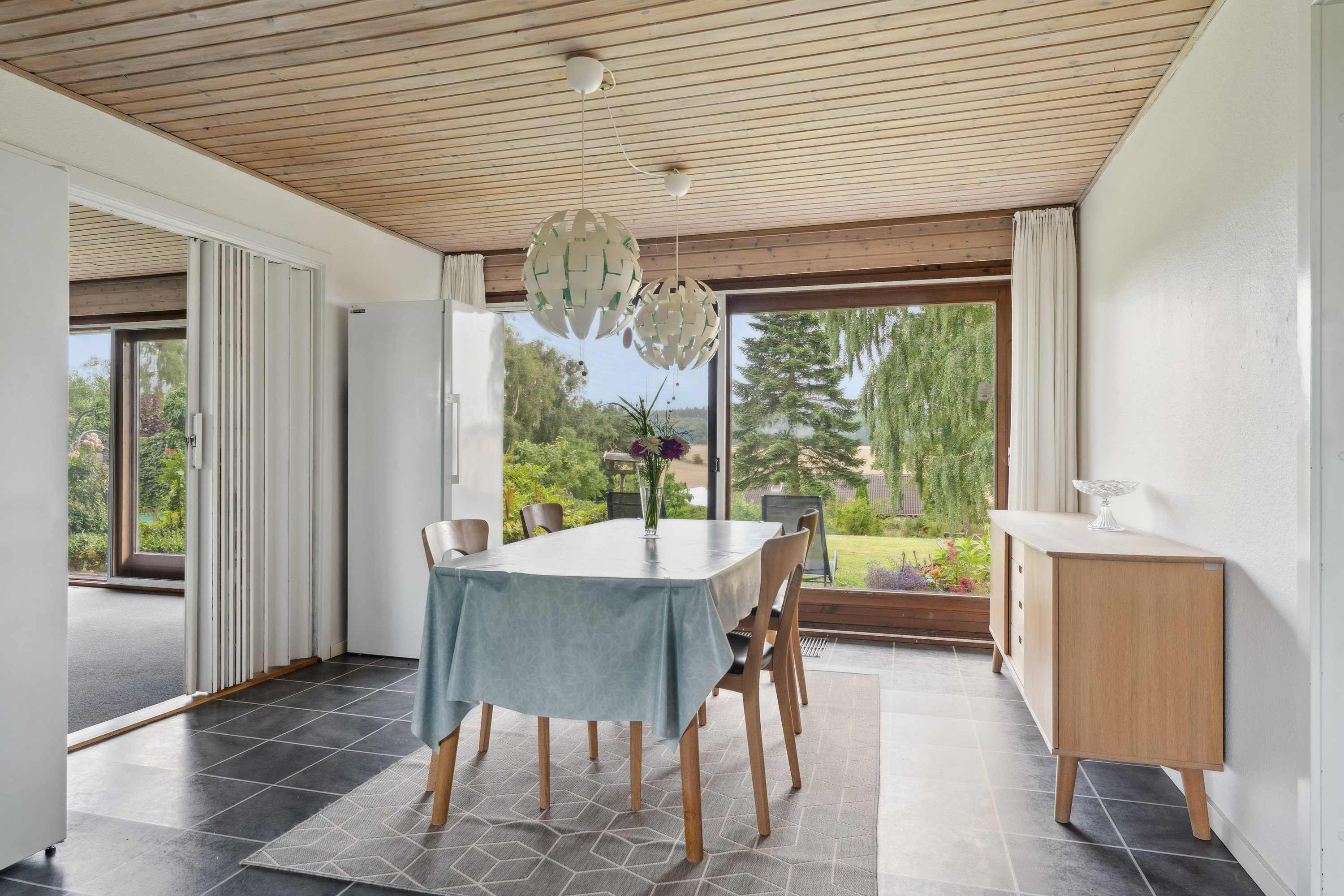 Fremhævet stue billede i fuldskærmstilstand. Billede af Bavnevej 129, Tvede, 8930 Randers NØ