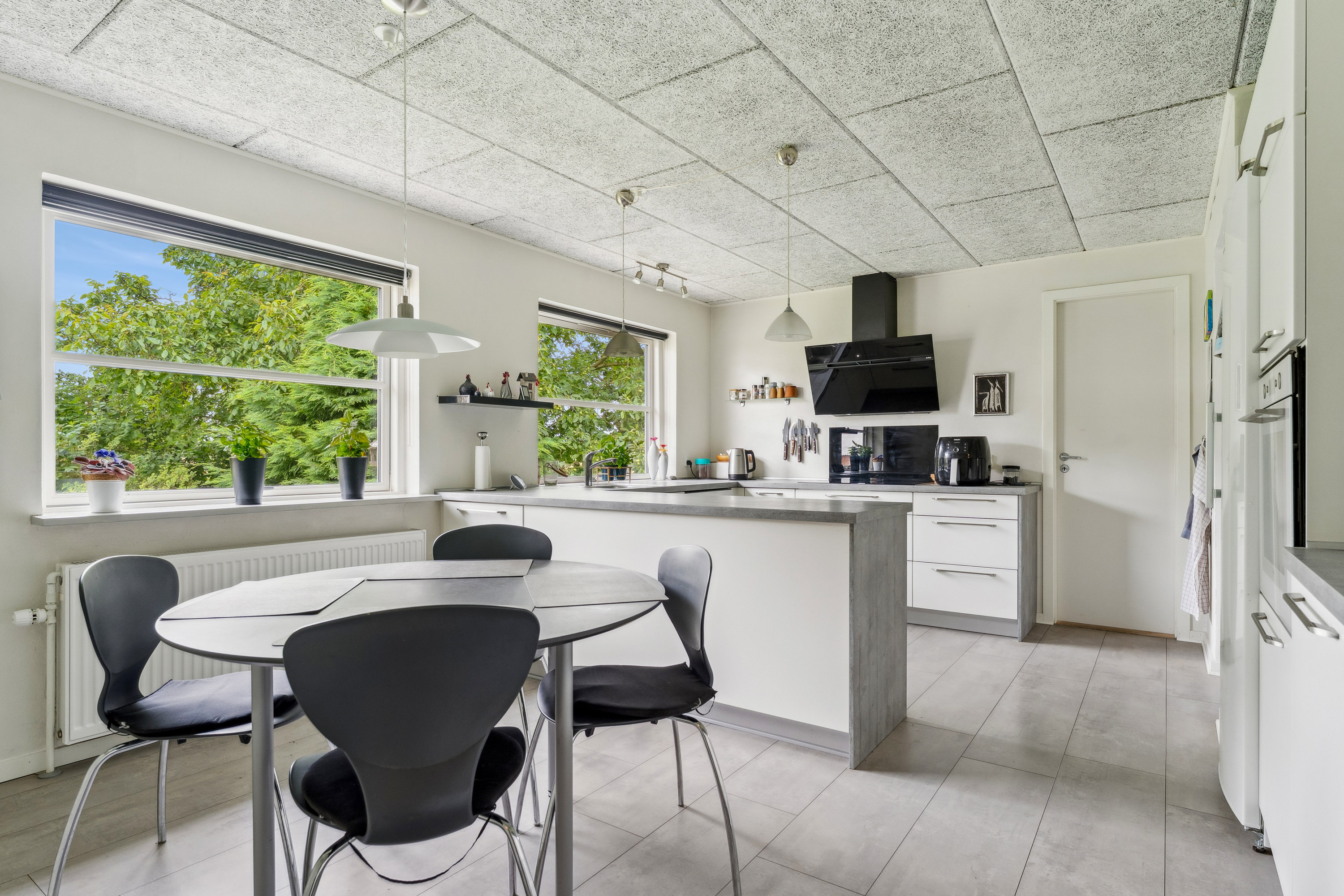 Fremhævet køkken billede i fuldskærmstilstand. Billede af Sdr. Vingevej 5, Torup, 8860 Ulstrup