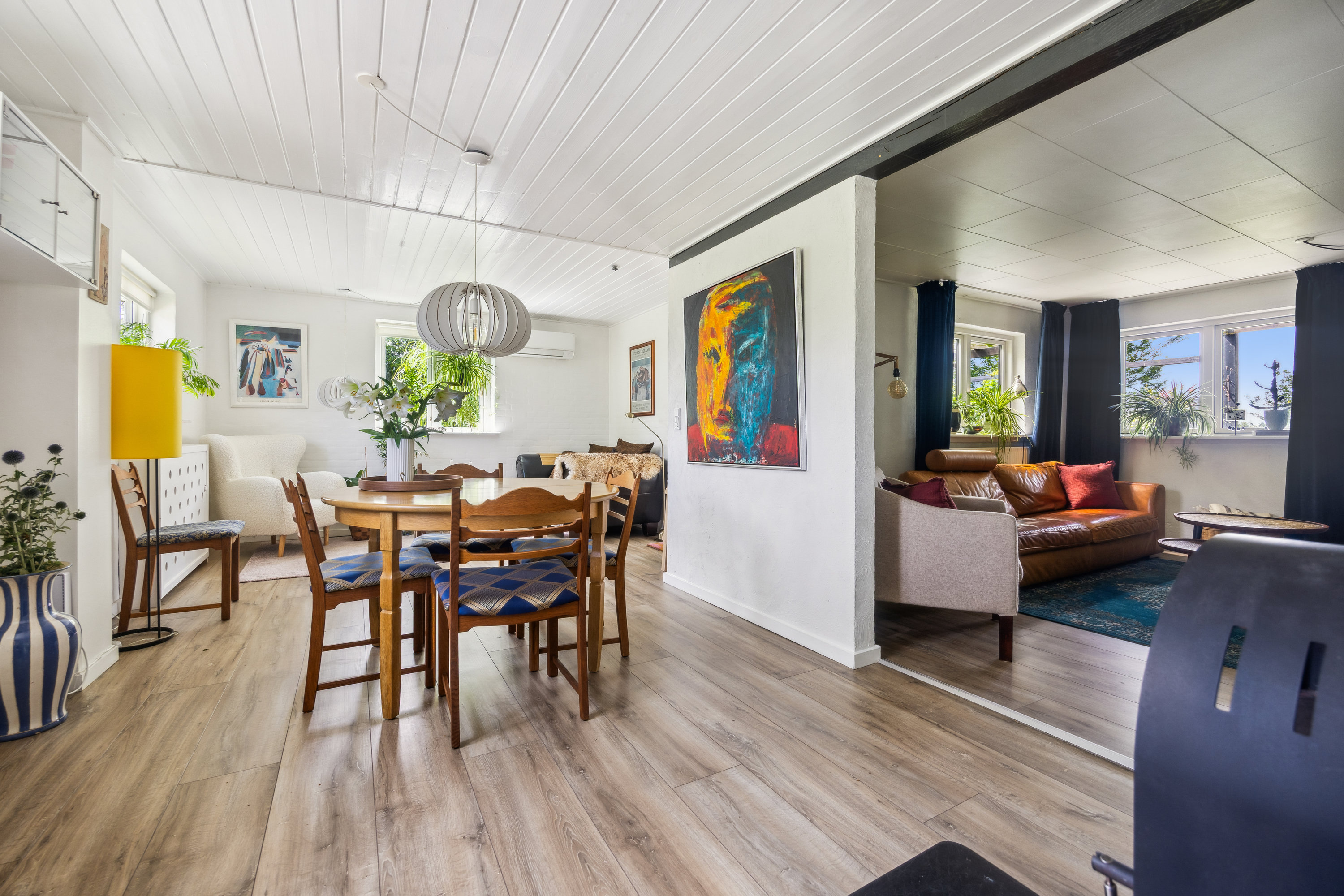 Fremhævet stue billede i fuldskærmstilstand. Billede af Lindumvej 6, Hvornum, 9500 Hobro