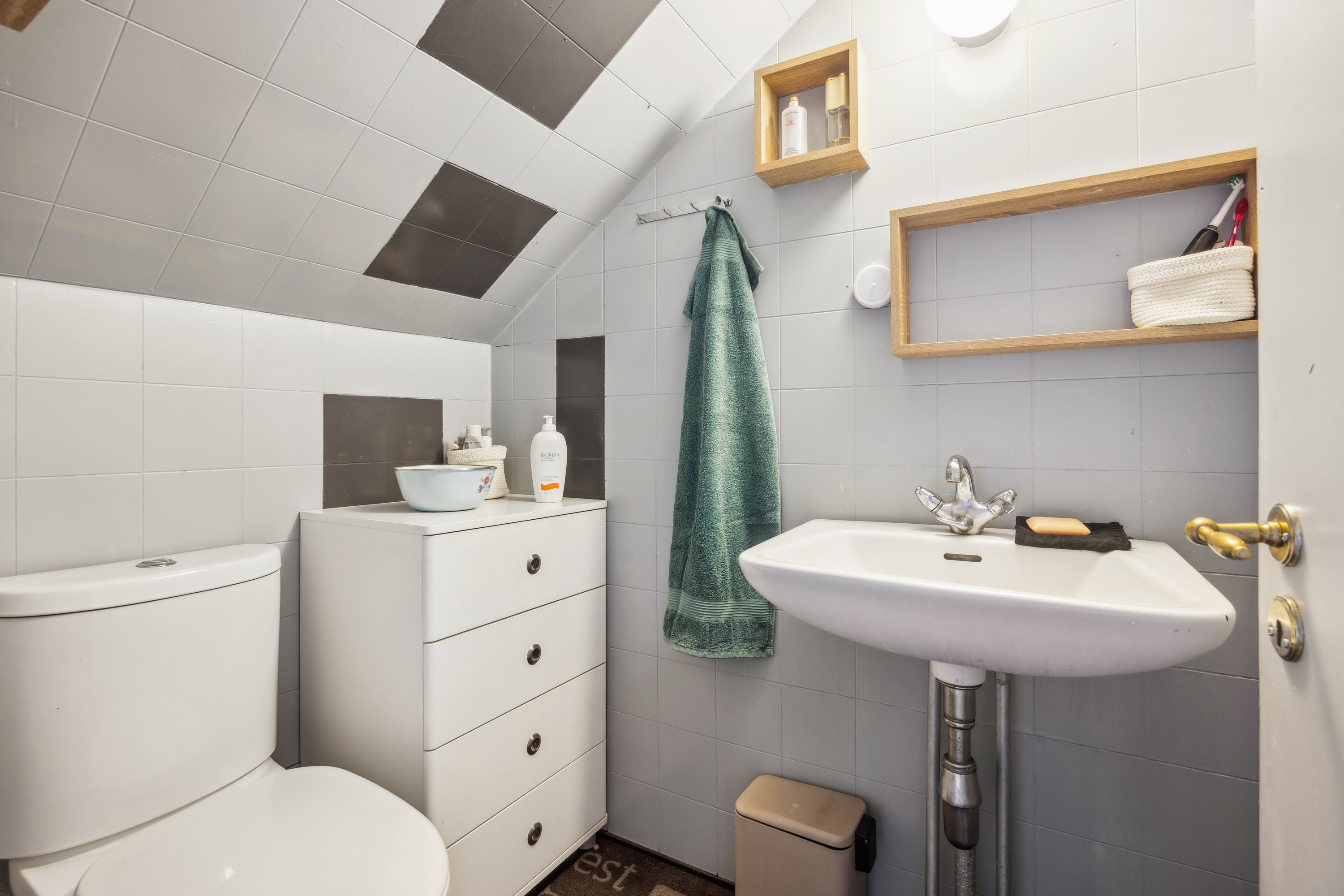 Fremhævet badeværelse billede i fuldskærmstilstand. Billede af Lindumvej 6, Hvornum, 9500 Hobro