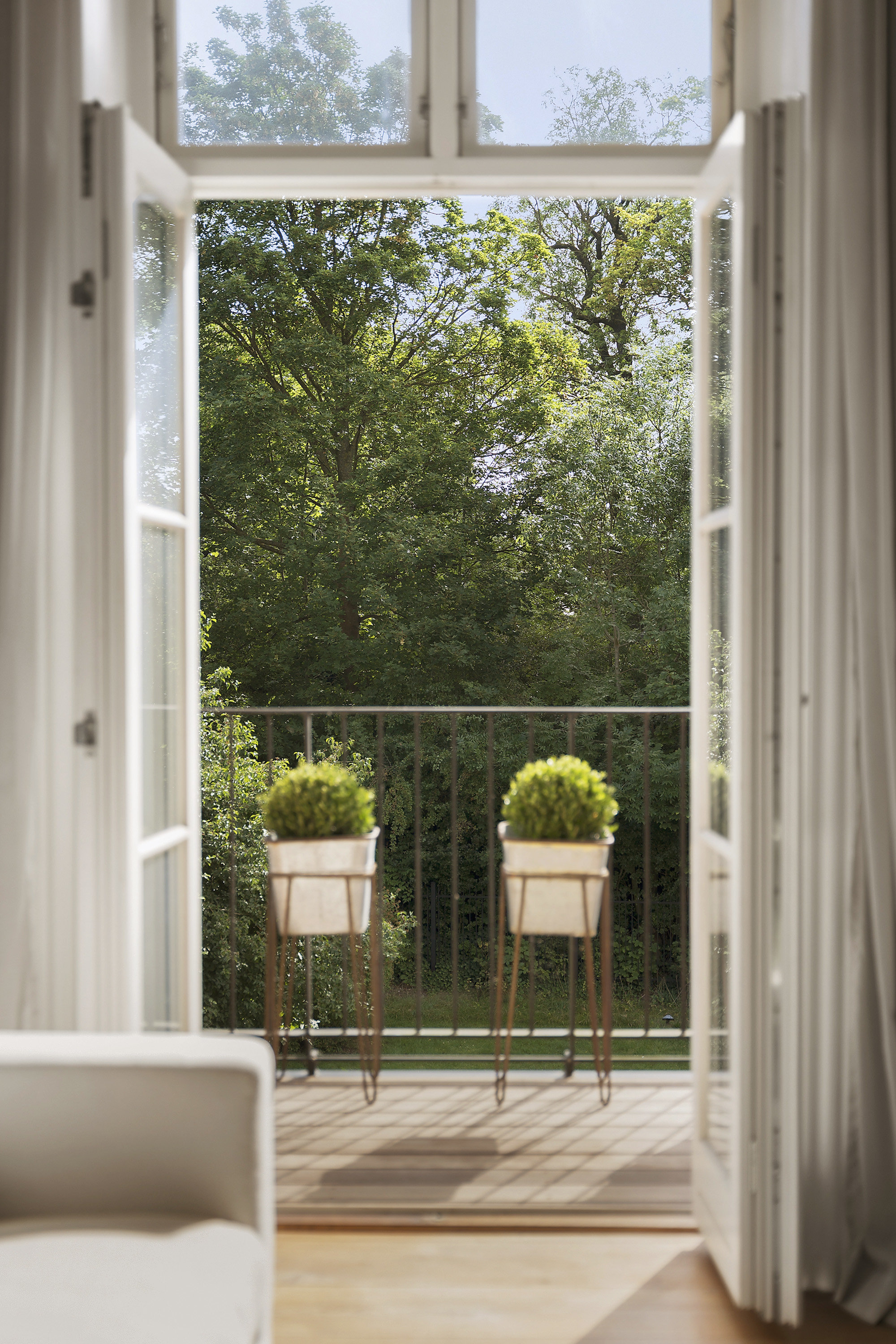 Fremhævet stue billede i fuldskærmstilstand. Billede af Christianshavns Voldgade 12, 1. th., 1424 København K