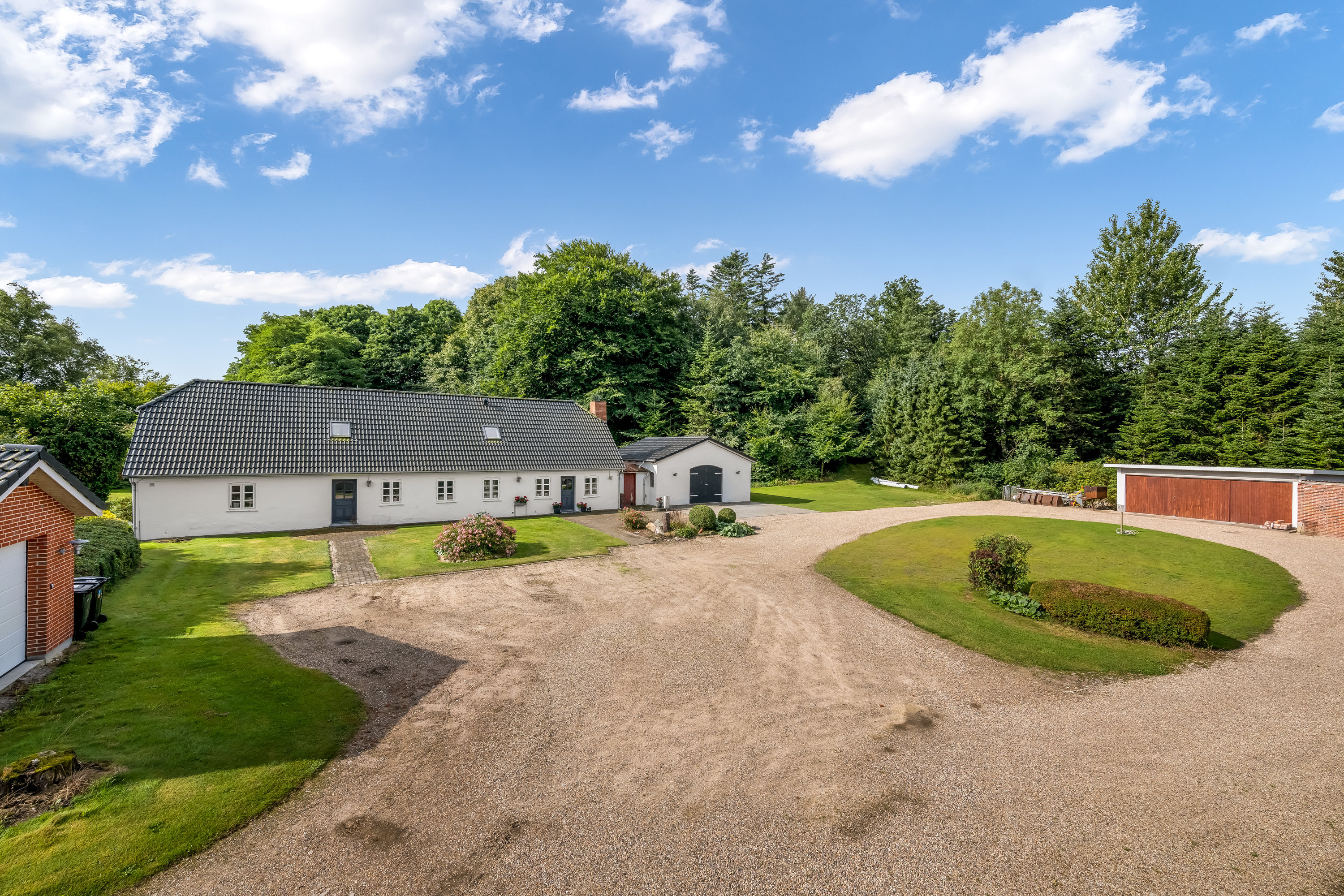 Fremhævet facade billede i fuldskærmstilstand. Billede af Letagervej 2, Dejbjerg, 6900 Skjern