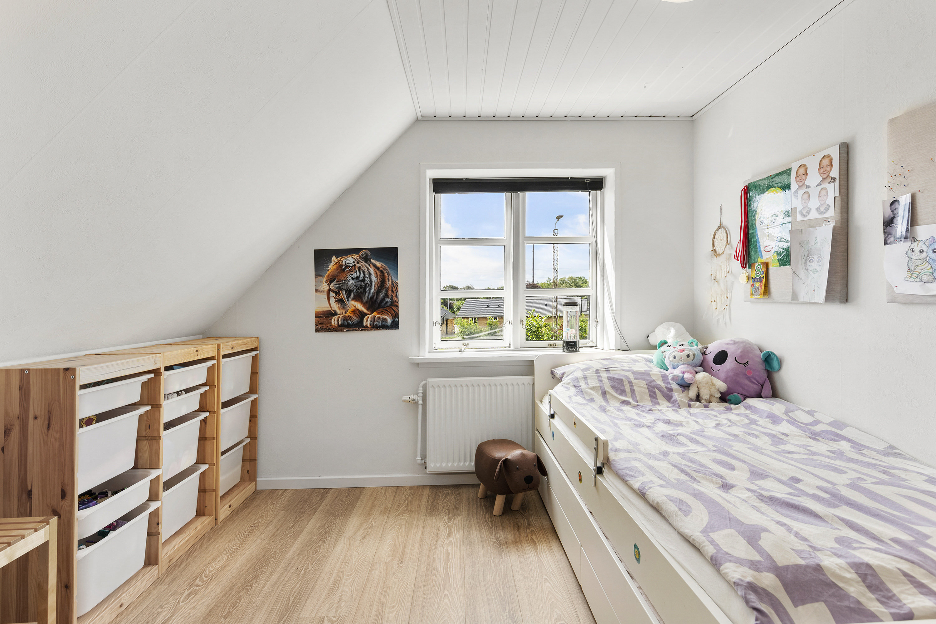 Fremhævet værelse billede i fuldskærmstilstand. Billede af H C Andersens Vej 12, 9760 Vrå