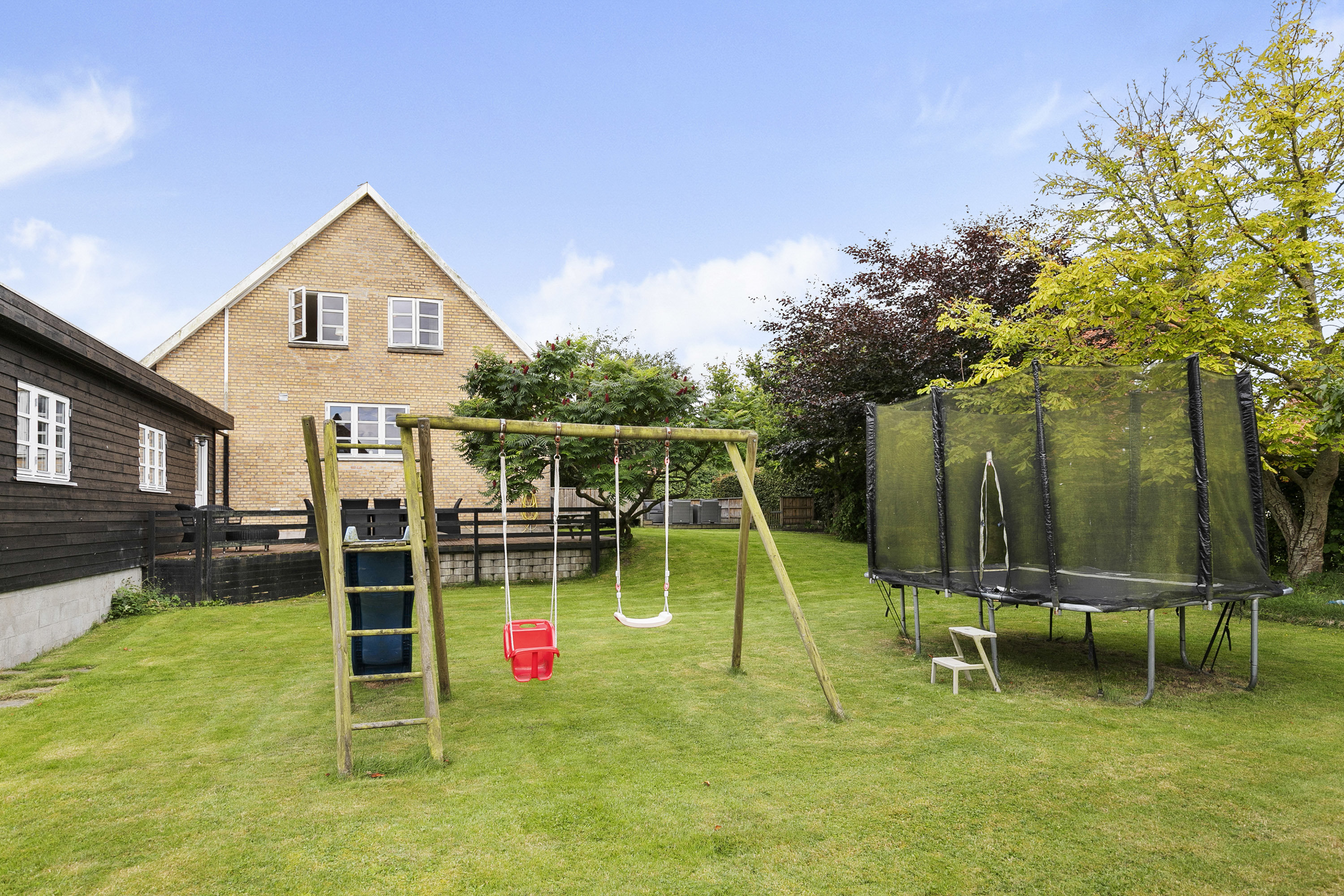 Fremhævet have billede i fuldskærmstilstand. Billede af H C Andersens Vej 12, 9760 Vrå