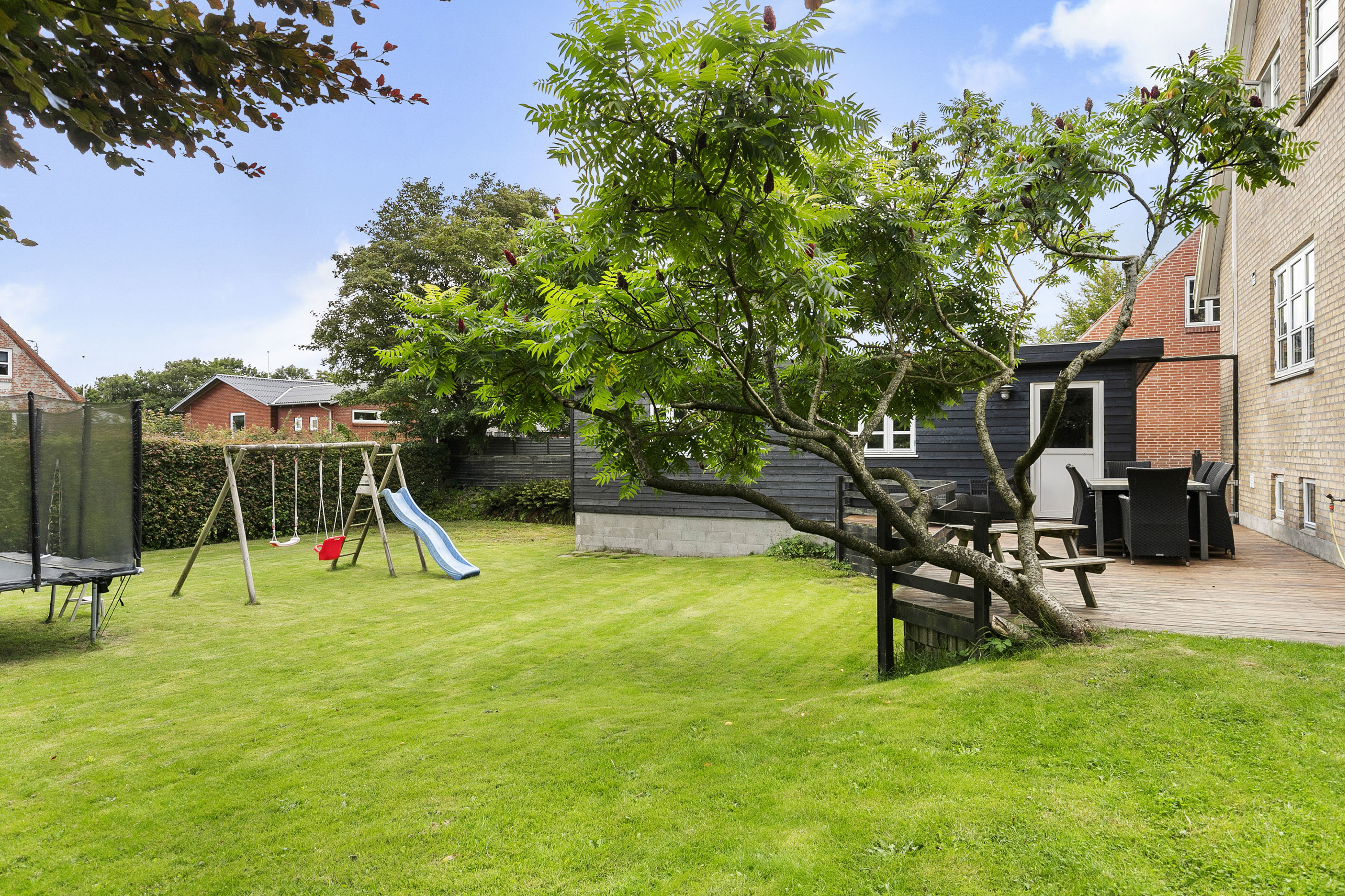 Fremhævet have billede i fuldskærmstilstand. Billede af H C Andersens Vej 12, 9760 Vrå