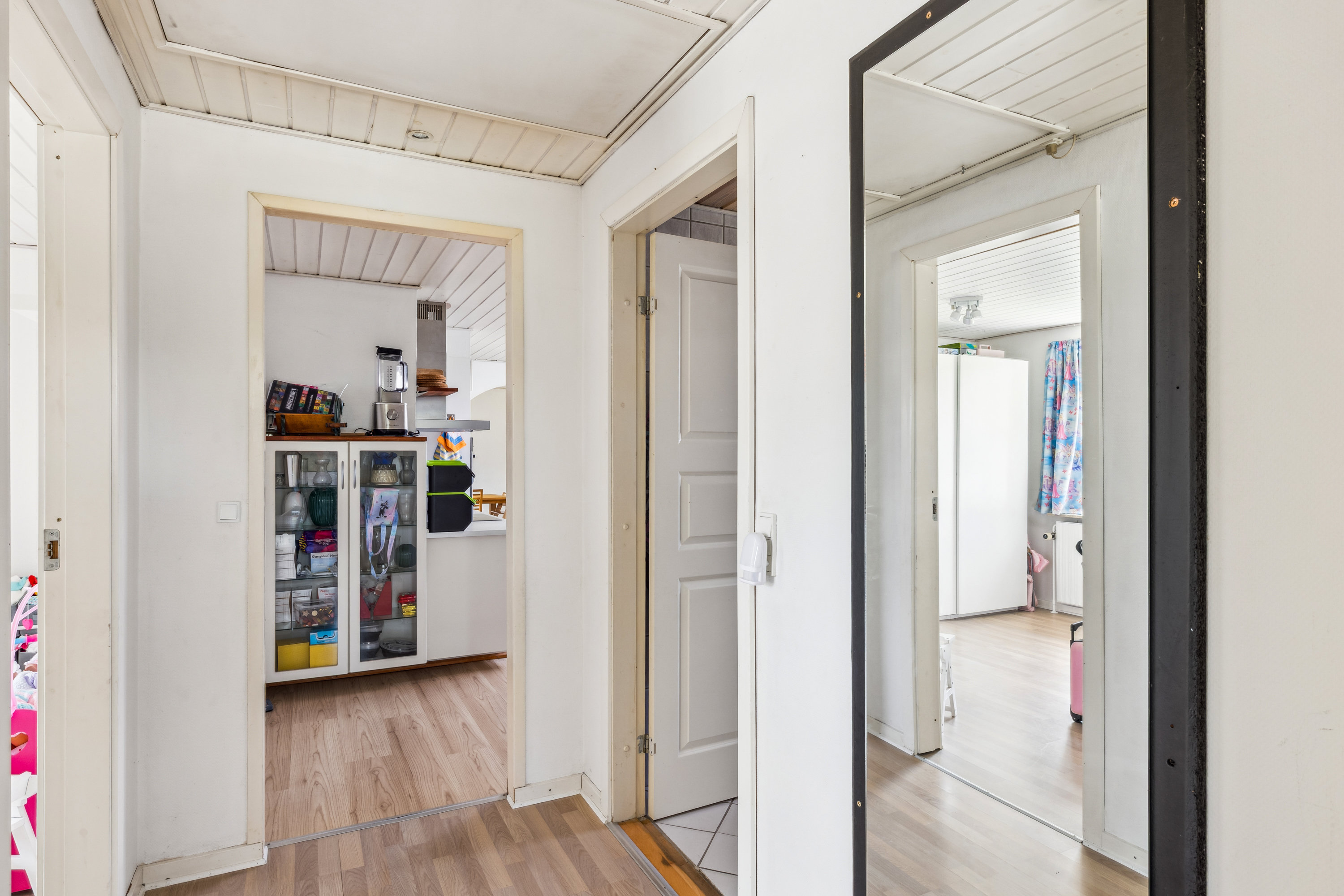 Fremhævet gang billede i fuldskærmstilstand. Billede af Løvenholmvej 60, Gjesing, 8963 Auning