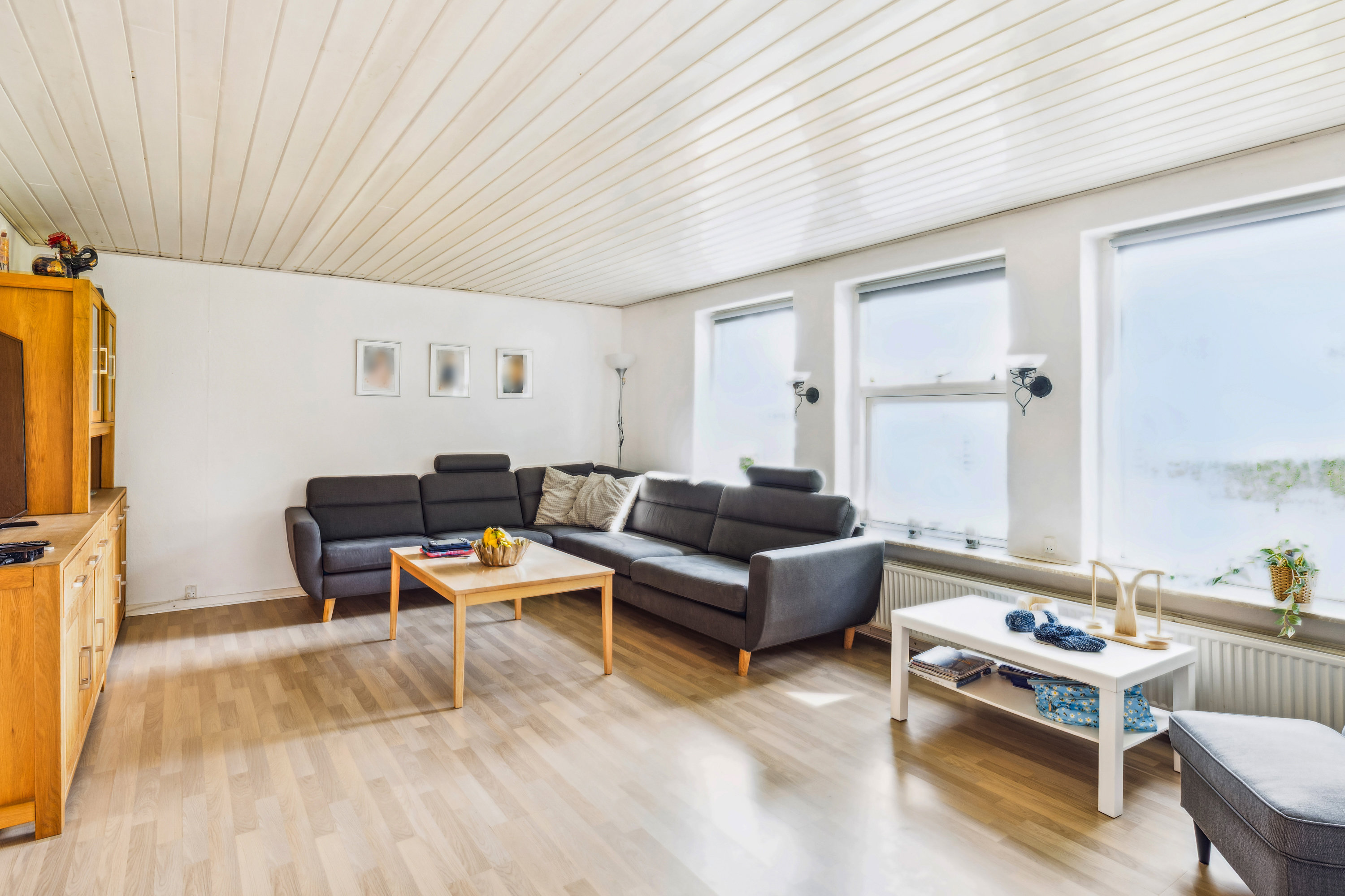 Fremhævet stue billede i fuldskærmstilstand. Billede af Løvenholmvej 60, Gjesing, 8963 Auning