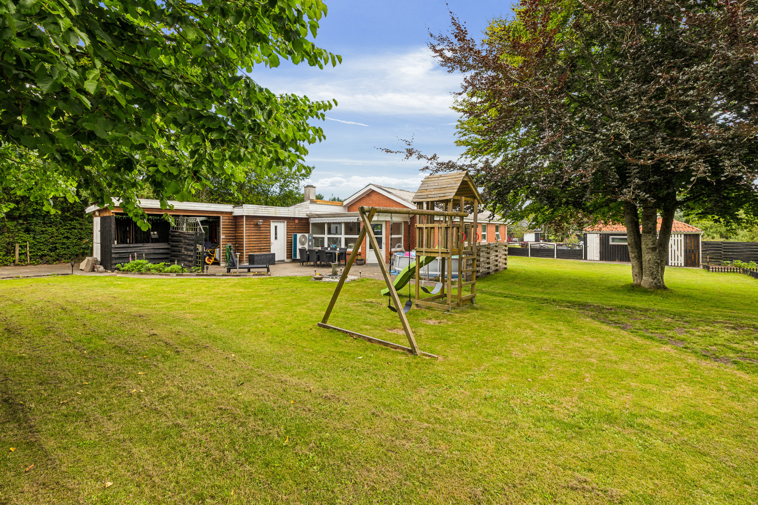 Fremhævet have billede i fuldskærmstilstand. Billede af Løvenholmvej 60, Gjesing, 8963 Auning