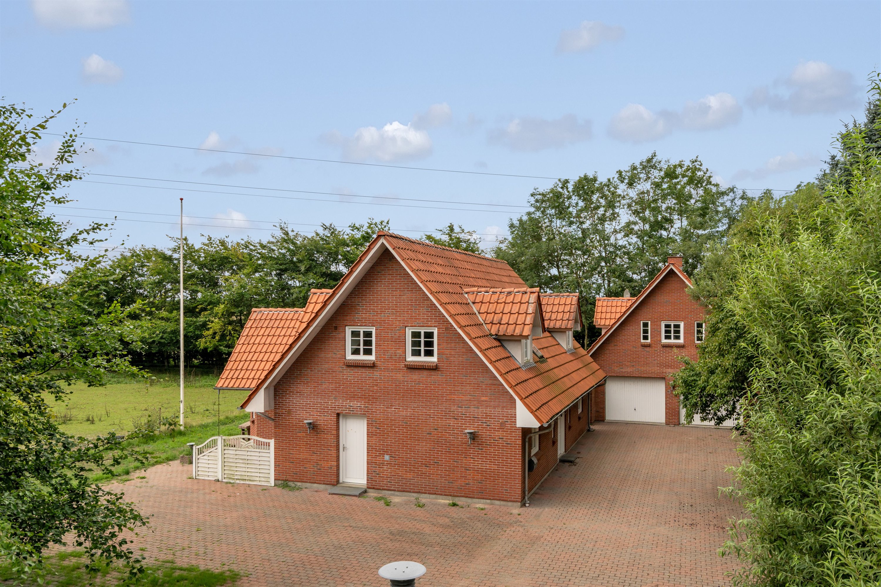 Fremhævet ejendommen billede i fuldskærmstilstand. Billede af Askærgårdvej 19, Sig, 6800 Varde