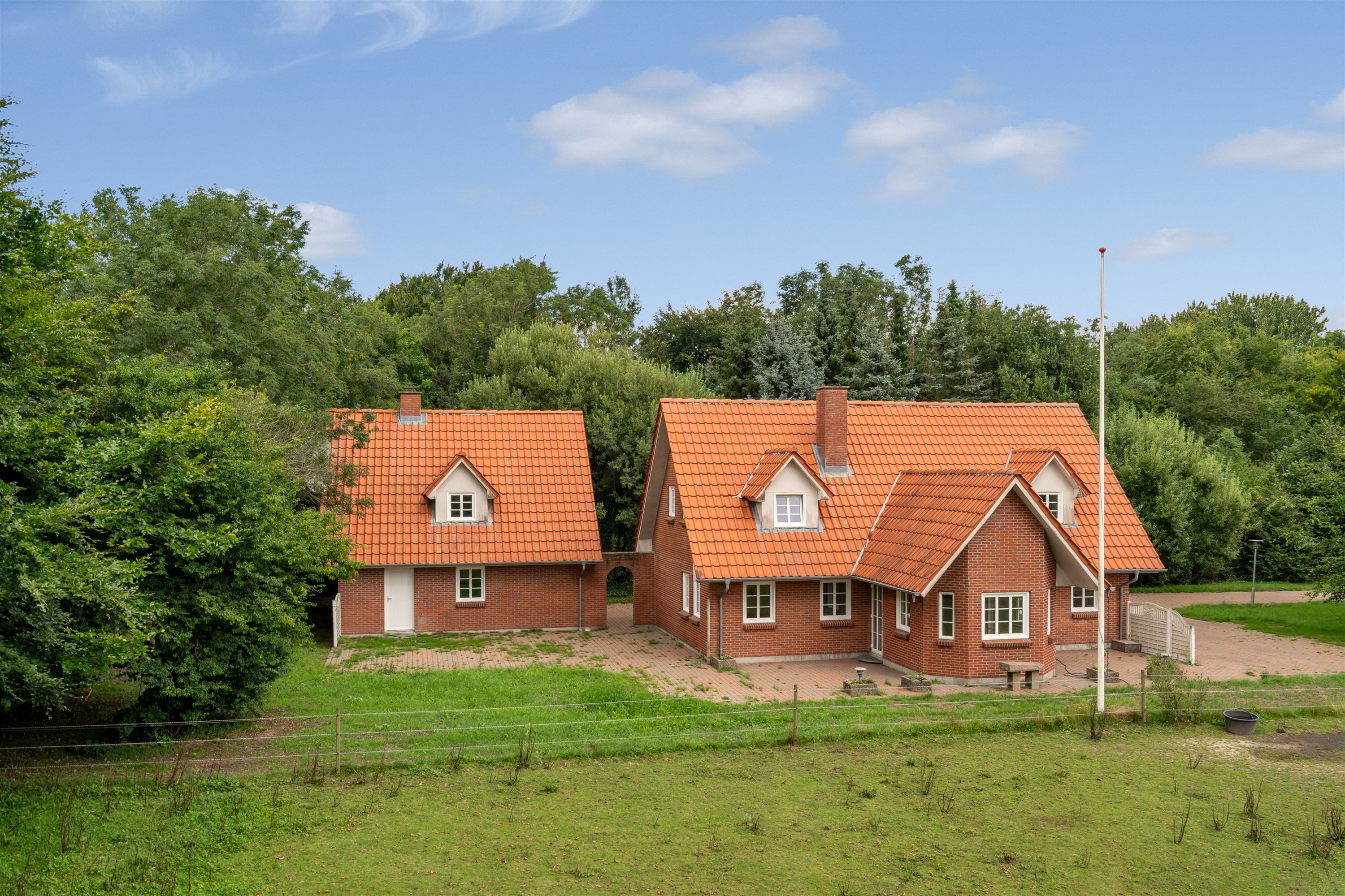 Miniaturebillede 2: ejendommen. Billede af Askærgårdvej 19, Sig, 6800 Varde