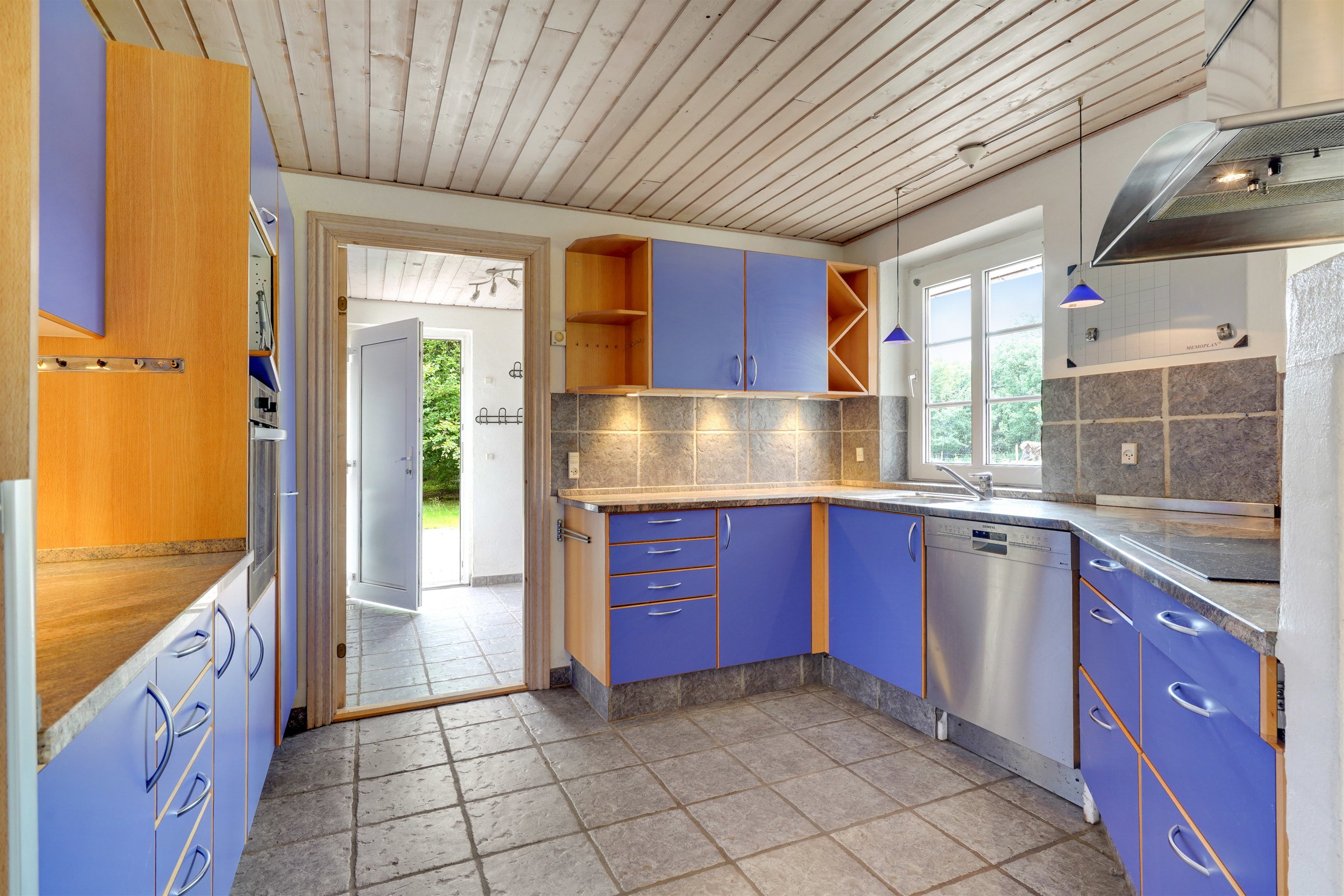 Fremhævet køkken billede i fuldskærmstilstand. Billede af Askærgårdvej 19, Sig, 6800 Varde