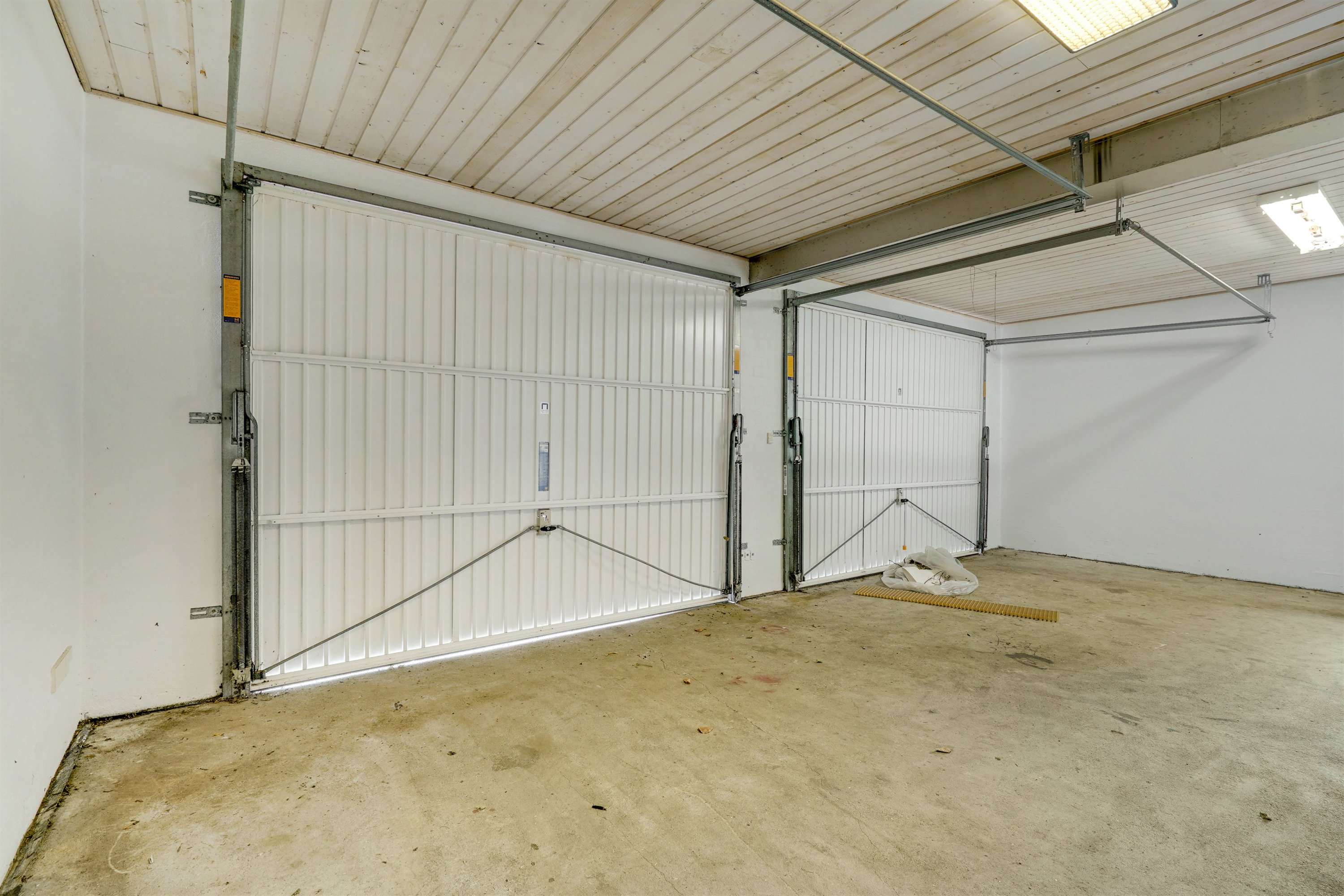 Fremhævet garage billede i fuldskærmstilstand. Billede af Askærgårdvej 19, Sig, 6800 Varde