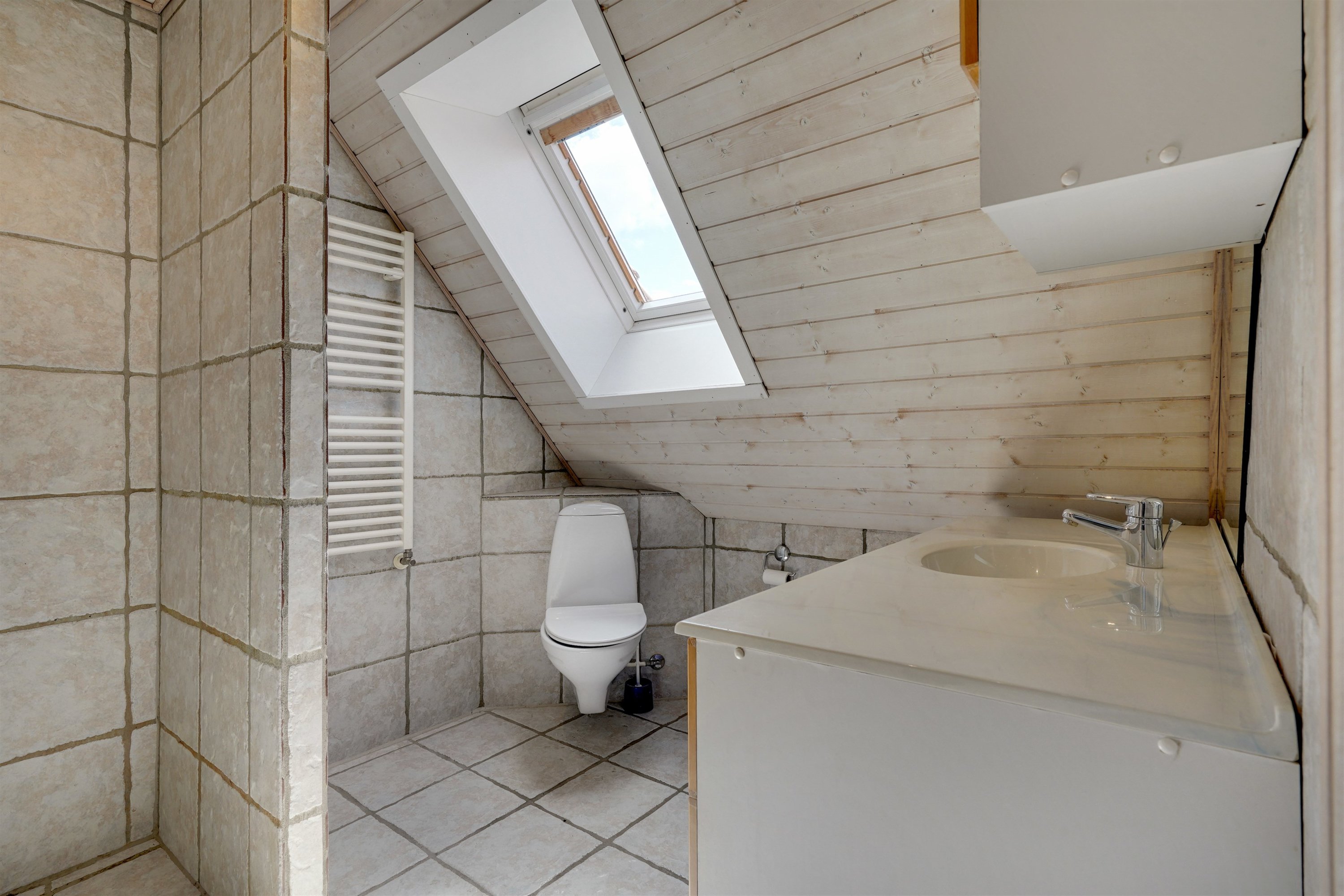 Fremhævet badeværelse billede i fuldskærmstilstand. Billede af Askærgårdvej 19, Sig, 6800 Varde