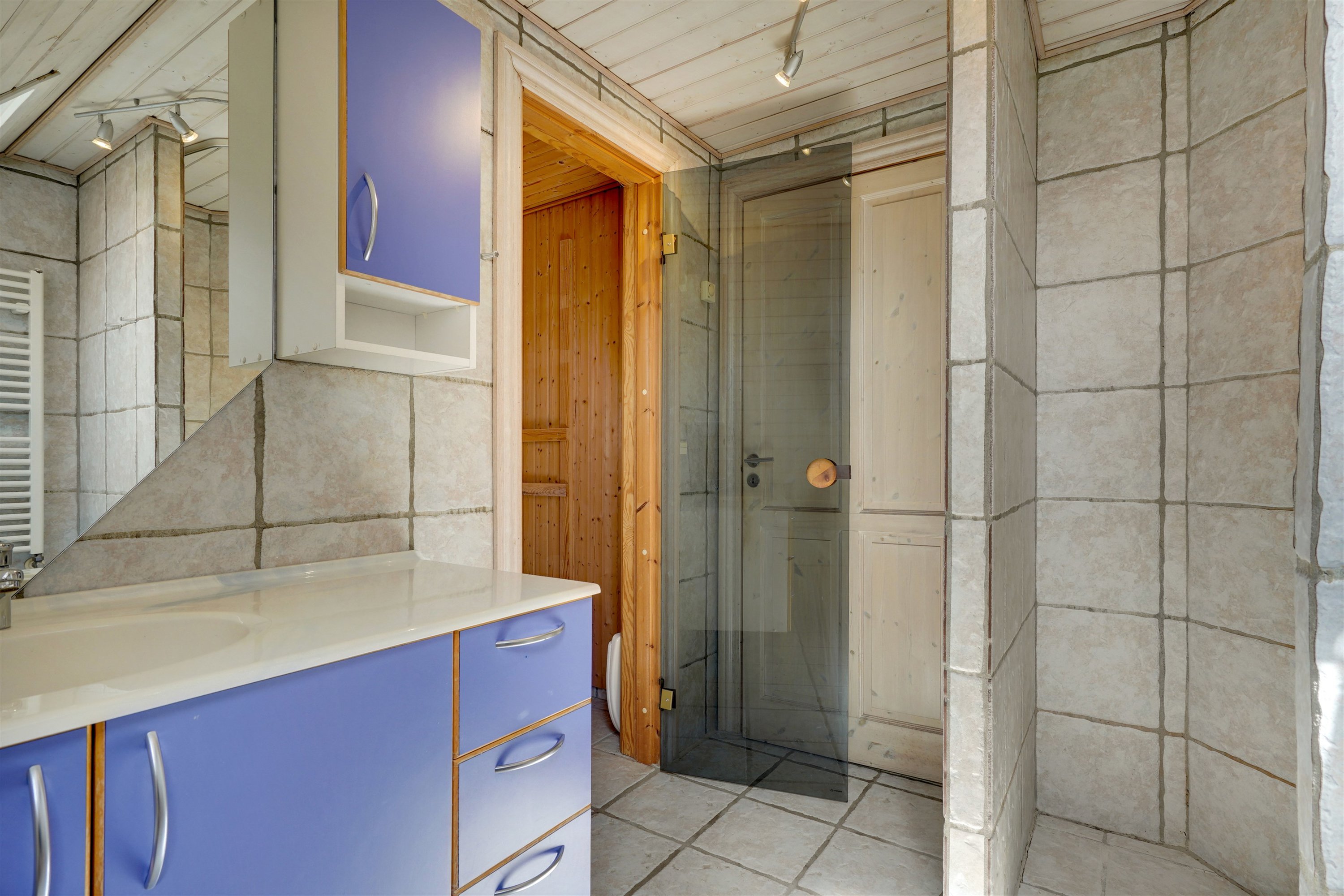 Fremhævet badeværelse billede i fuldskærmstilstand. Billede af Askærgårdvej 19, Sig, 6800 Varde