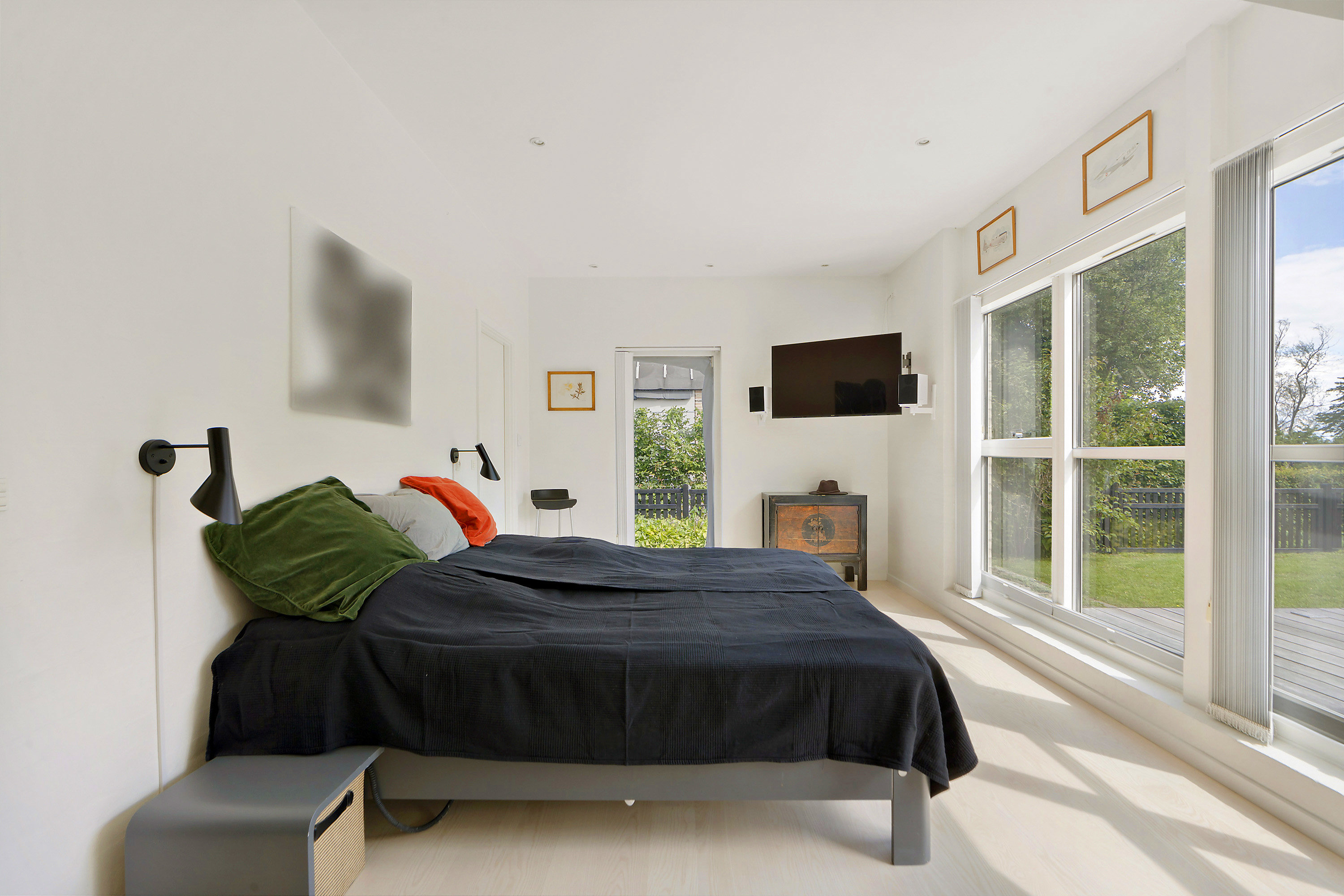 Fremhævet soveværelse billede i fuldskærmstilstand. Billede af Strandvejen 340D, 2980 Kokkedal