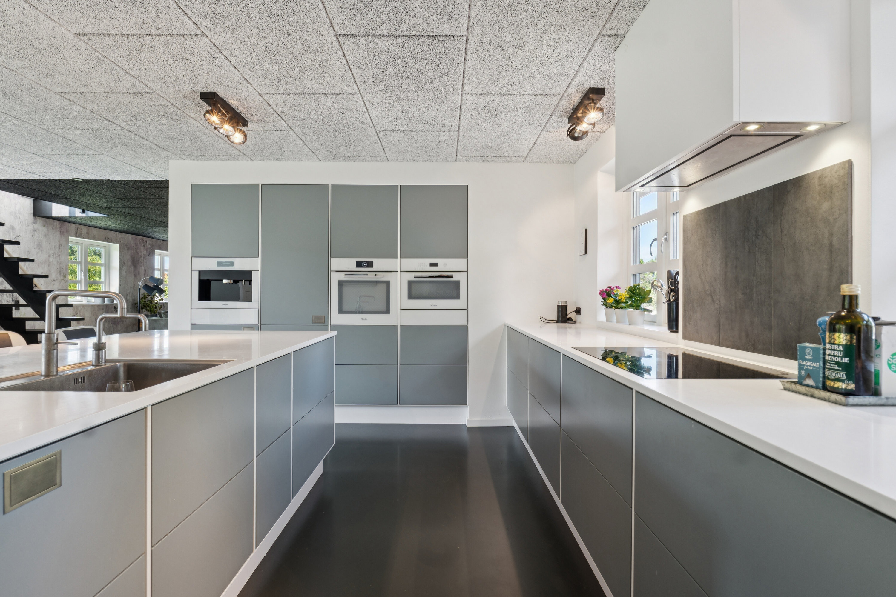 Fremhævet køkken billede i fuldskærmstilstand. Billede af Stenbukken 48, 5700 Svendborg