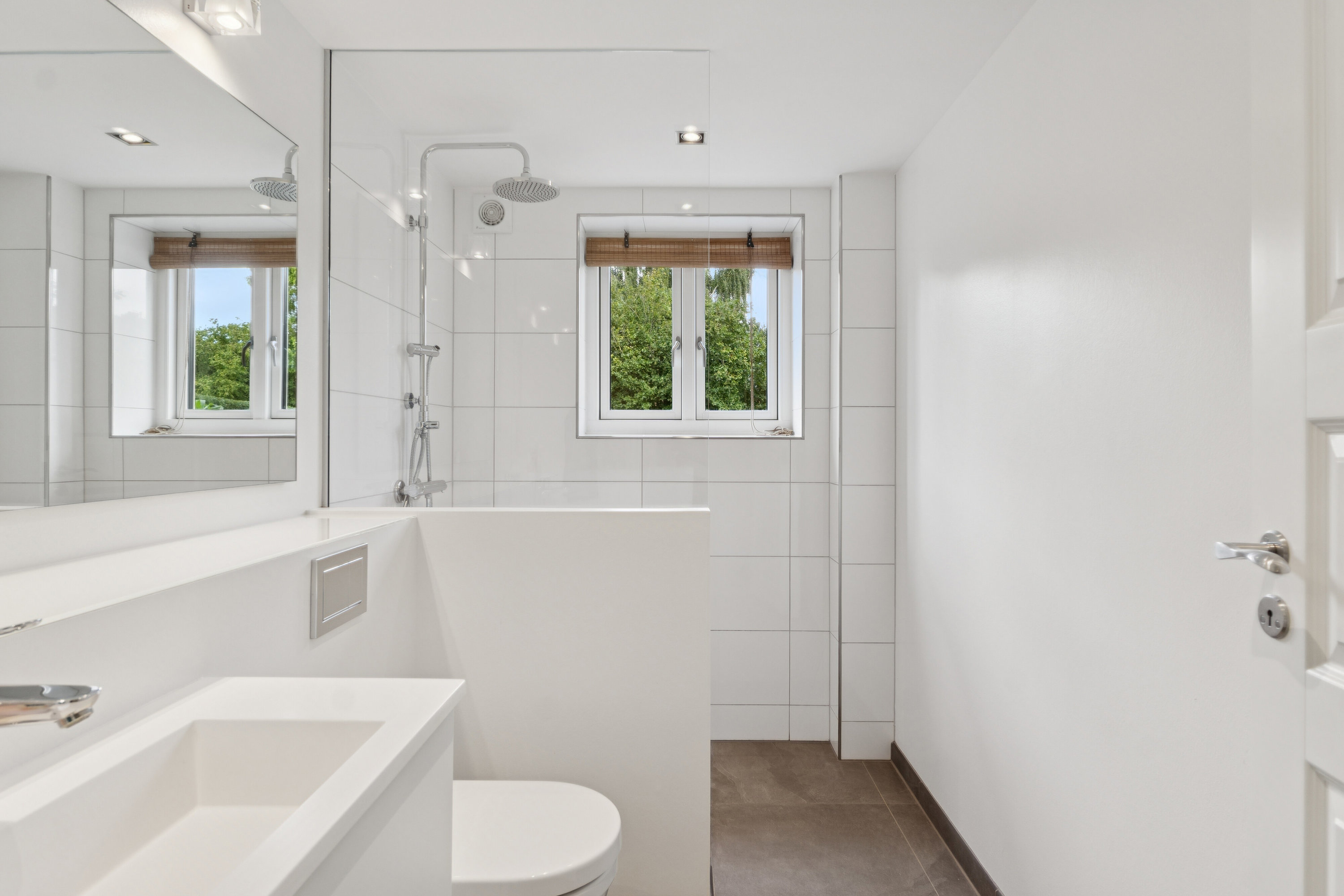 Fremhævet badeværelse billede i fuldskærmstilstand. Billede af Thorkildsgade 17, 5000 Odense C