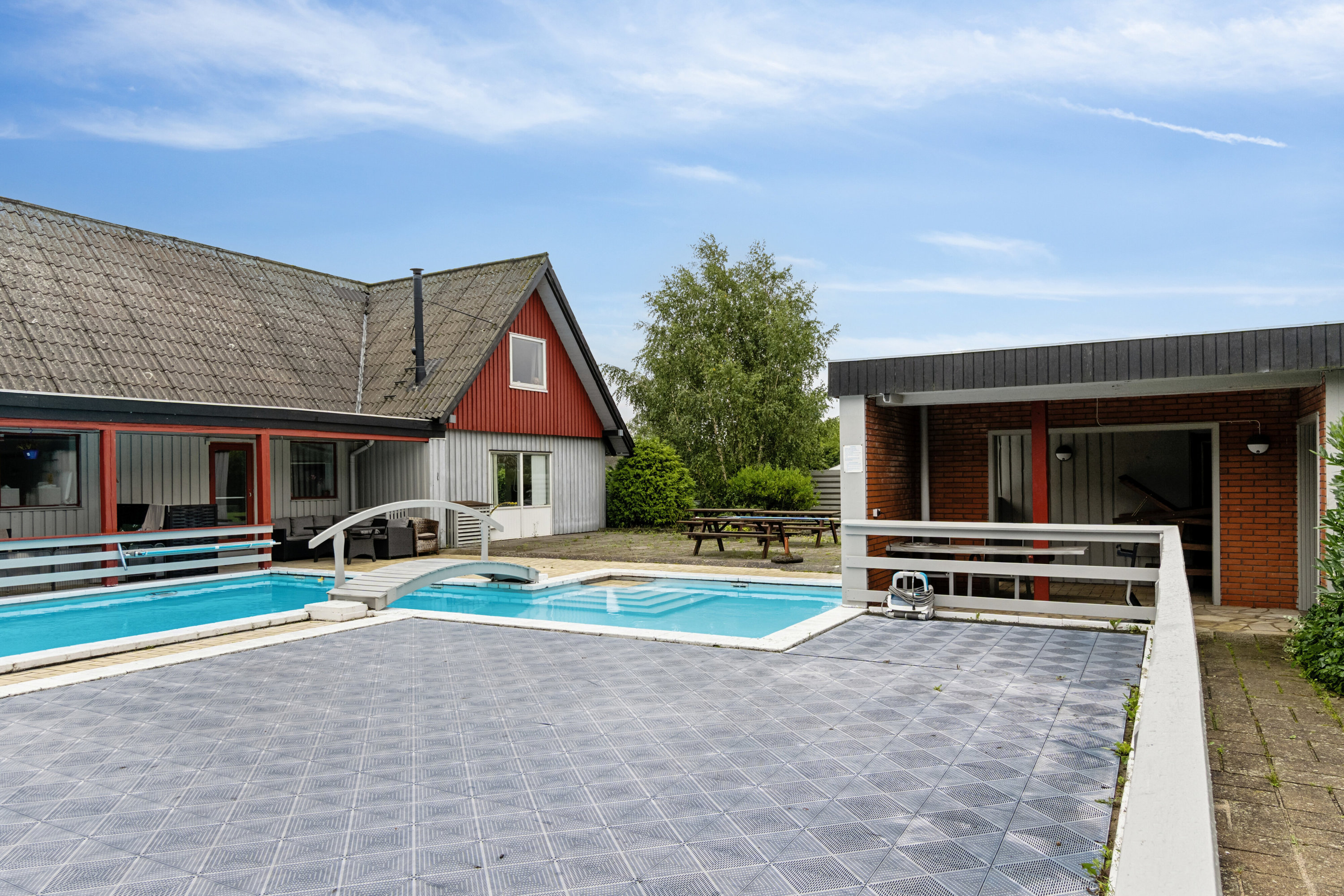 Fremhævet swimmingpool billede i fuldskærmstilstand. Billede af Arnakkegårds Alle 11M, Arnakke, 4390 Vipperød