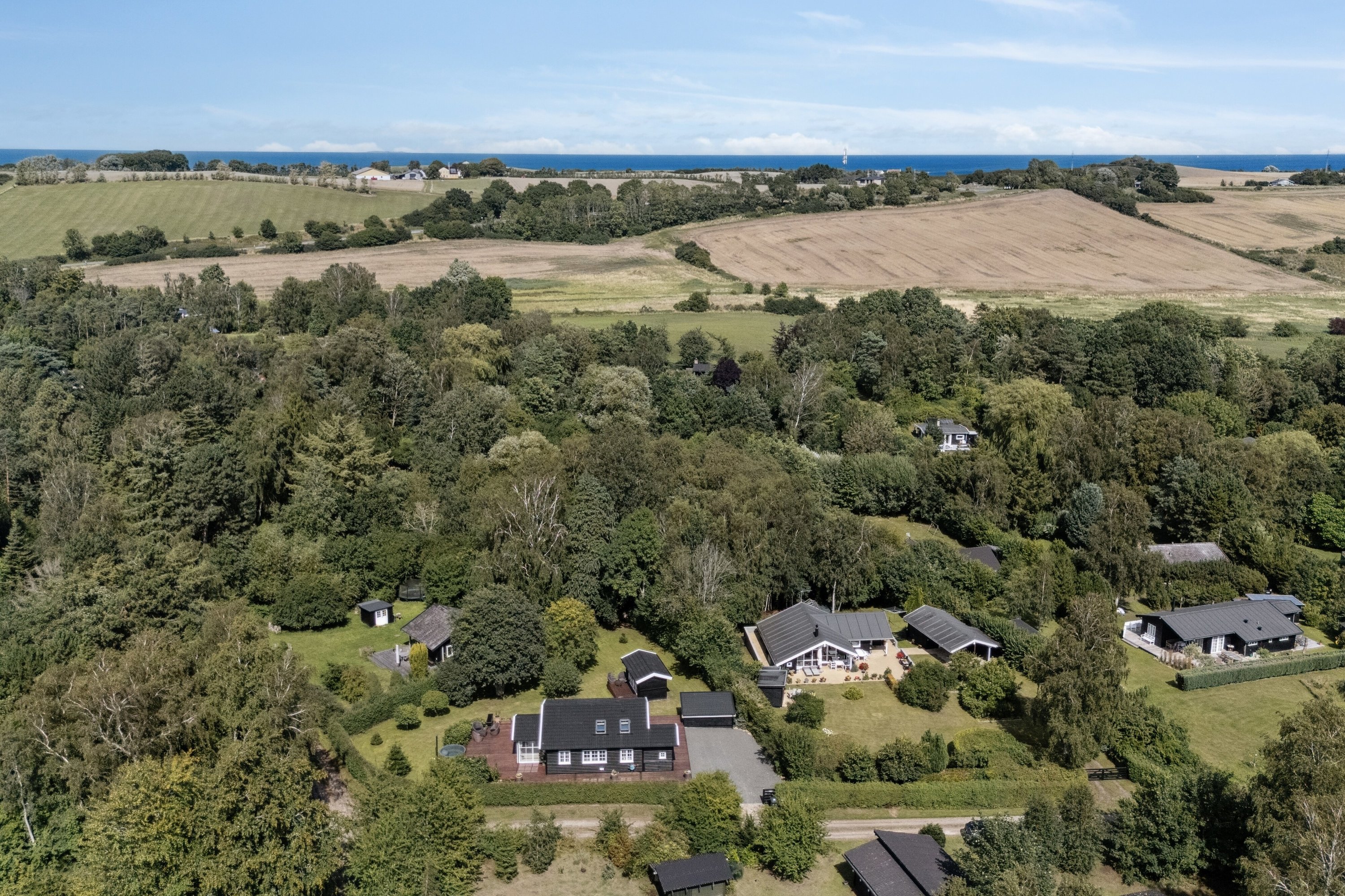 Fremhævet luftfoto billede i fuldskærmstilstand. Billede af Strandmosevej 15, Ebbeløkke, 4500 Nykøbing Sj