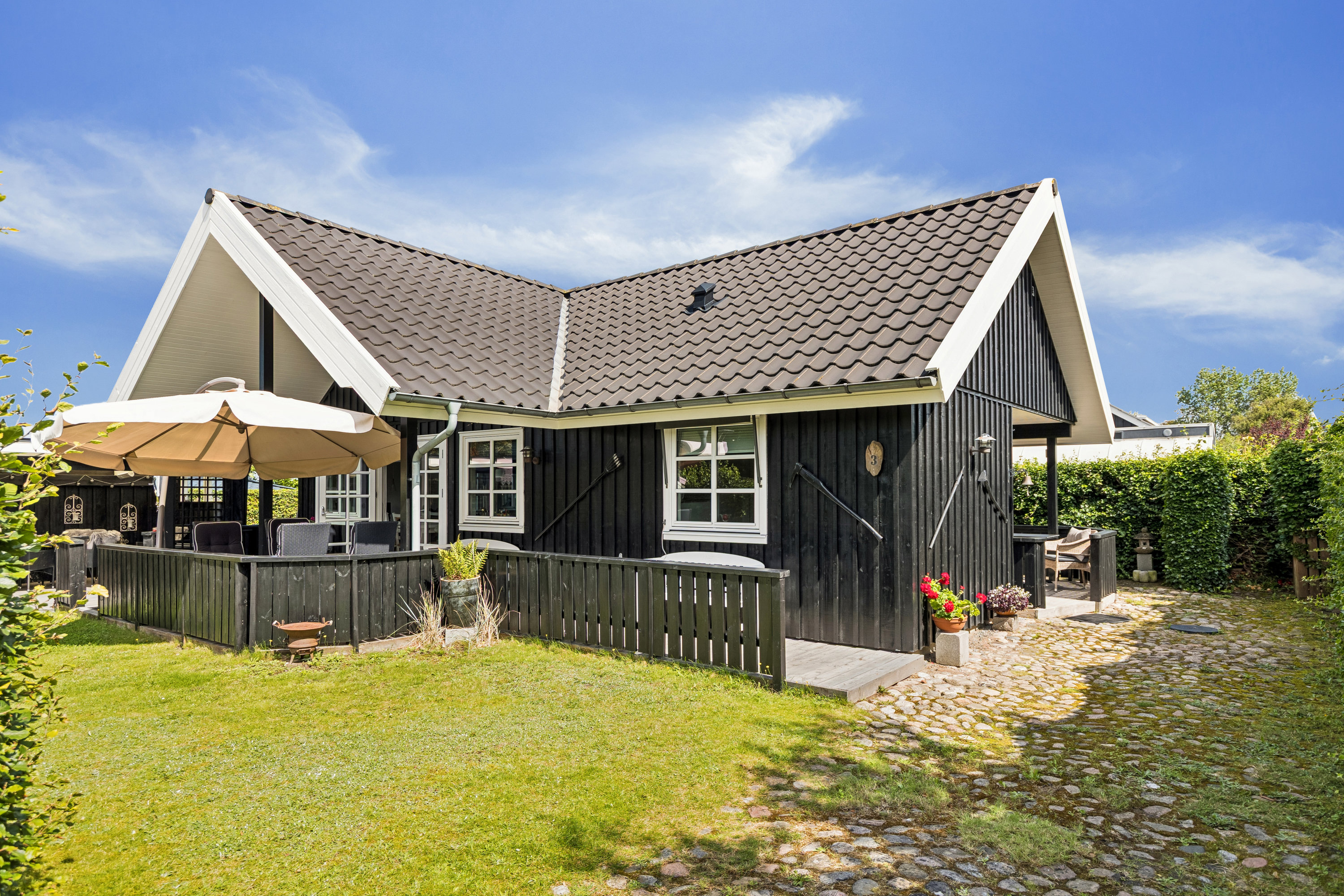 Miniaturebillede 2: ejendom. Billede af Egevej 3, Havnsø, 4591 Føllenslev