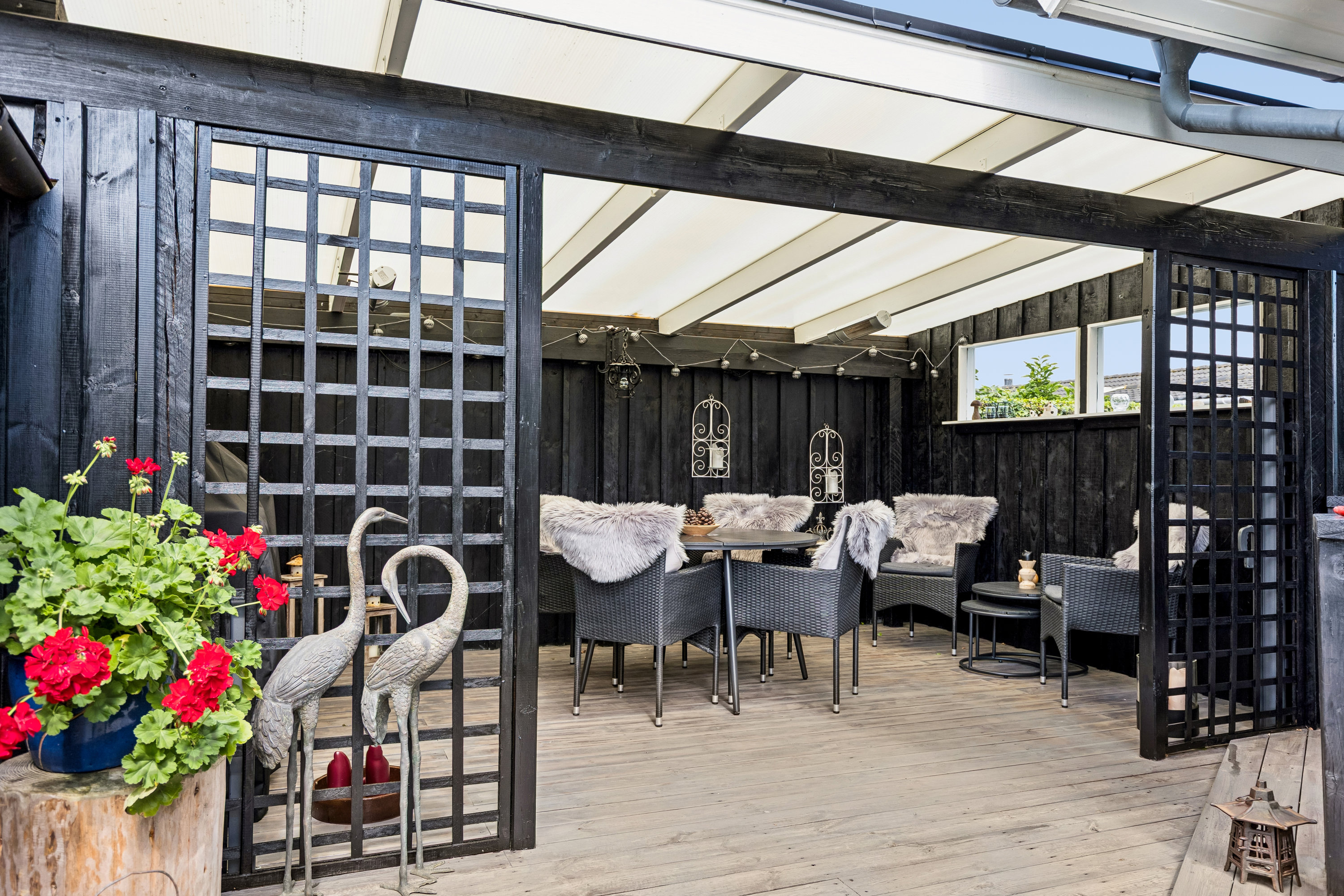 Fremhævet terrasse billede i fuldskærmstilstand. Billede af Egevej 3, Havnsø, 4591 Føllenslev