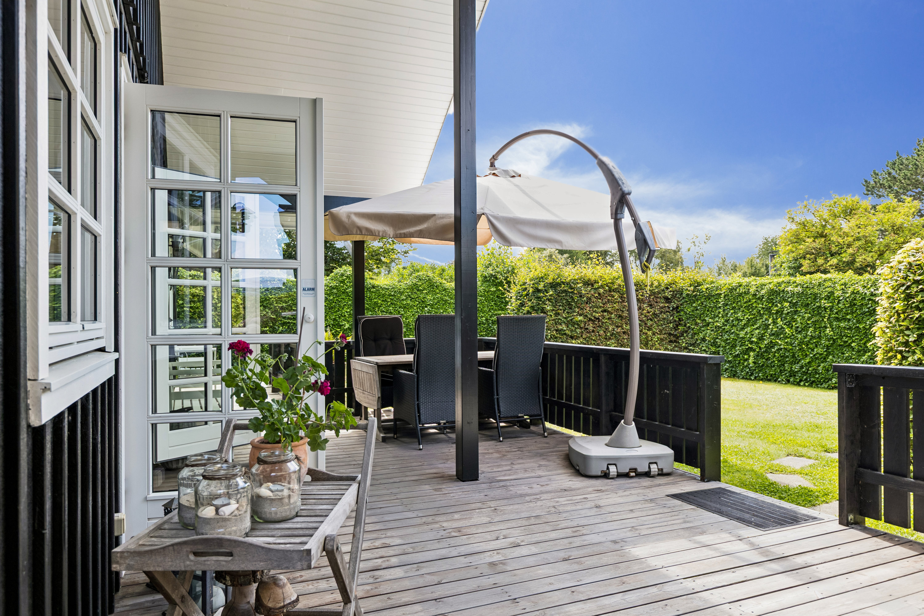 Fremhævet terrasse billede i fuldskærmstilstand. Billede af Egevej 3, Havnsø, 4591 Føllenslev