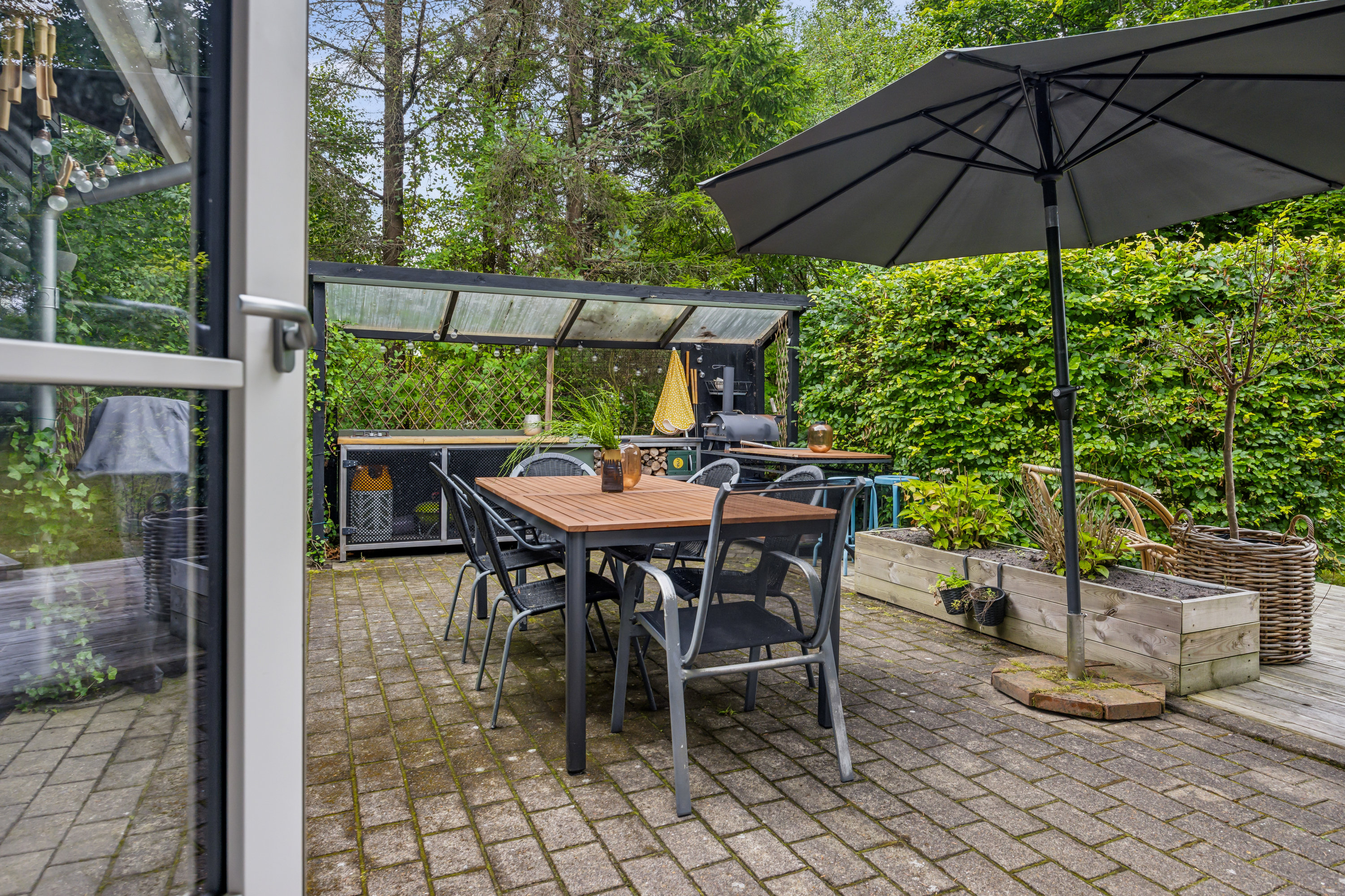 Fremhævet terrasse billede i fuldskærmstilstand. Billede af Kongevangen 11, Koldkær, 9370 Hals