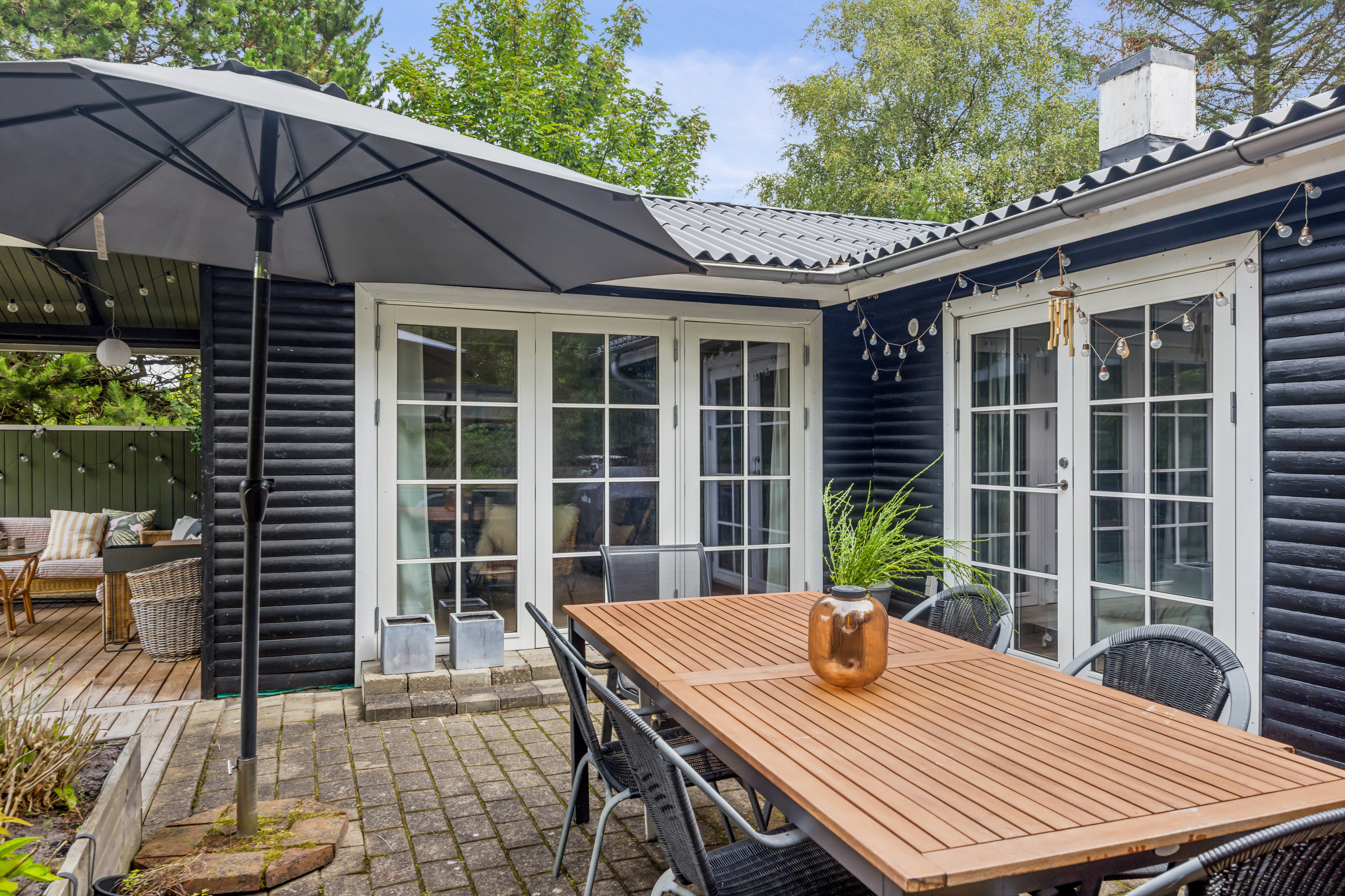 Fremhævet terrasse billede i fuldskærmstilstand. Billede af Kongevangen 11, Koldkær, 9370 Hals