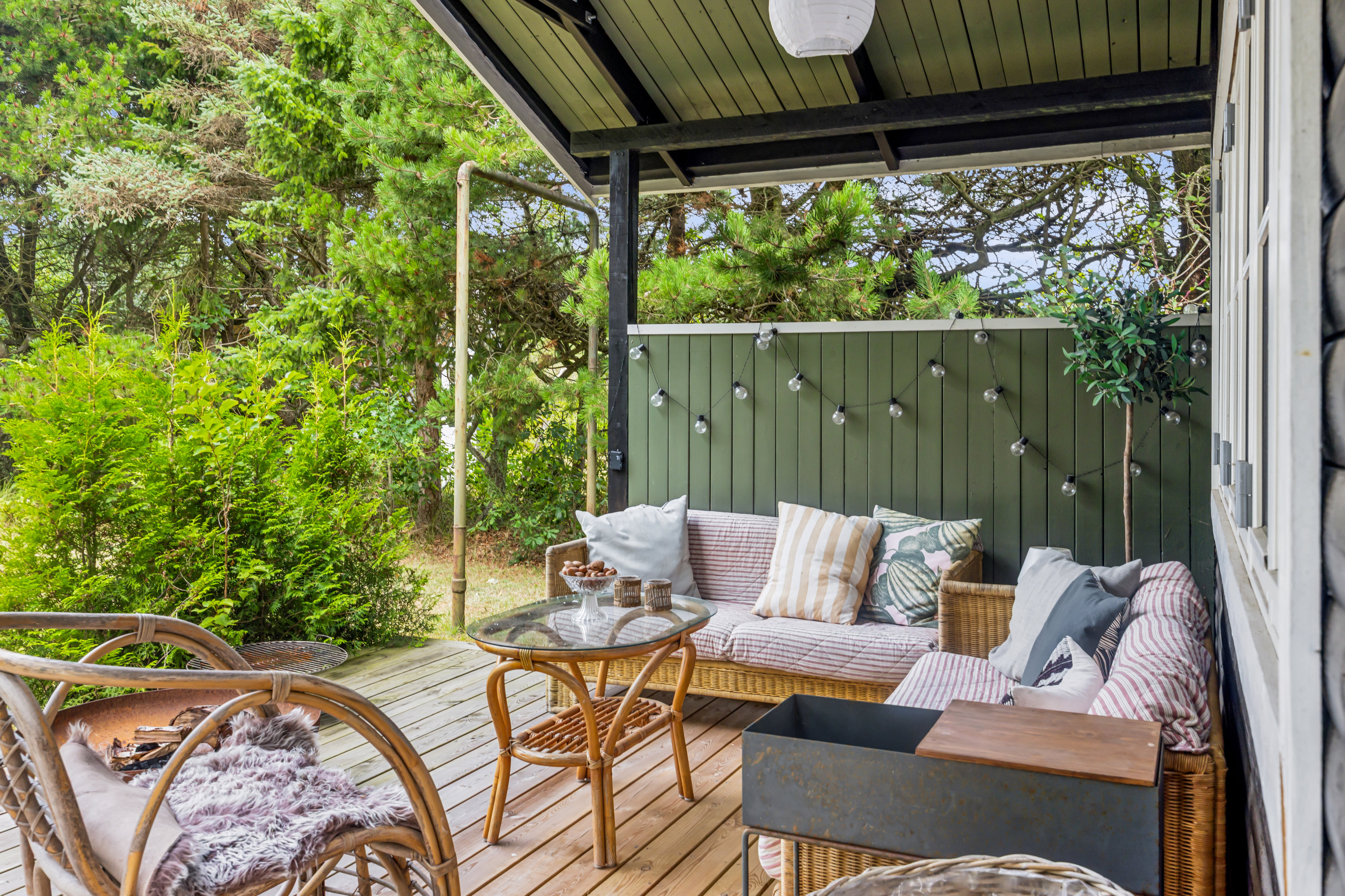 Fremhævet terrasse billede i fuldskærmstilstand. Billede af Kongevangen 11, Koldkær, 9370 Hals