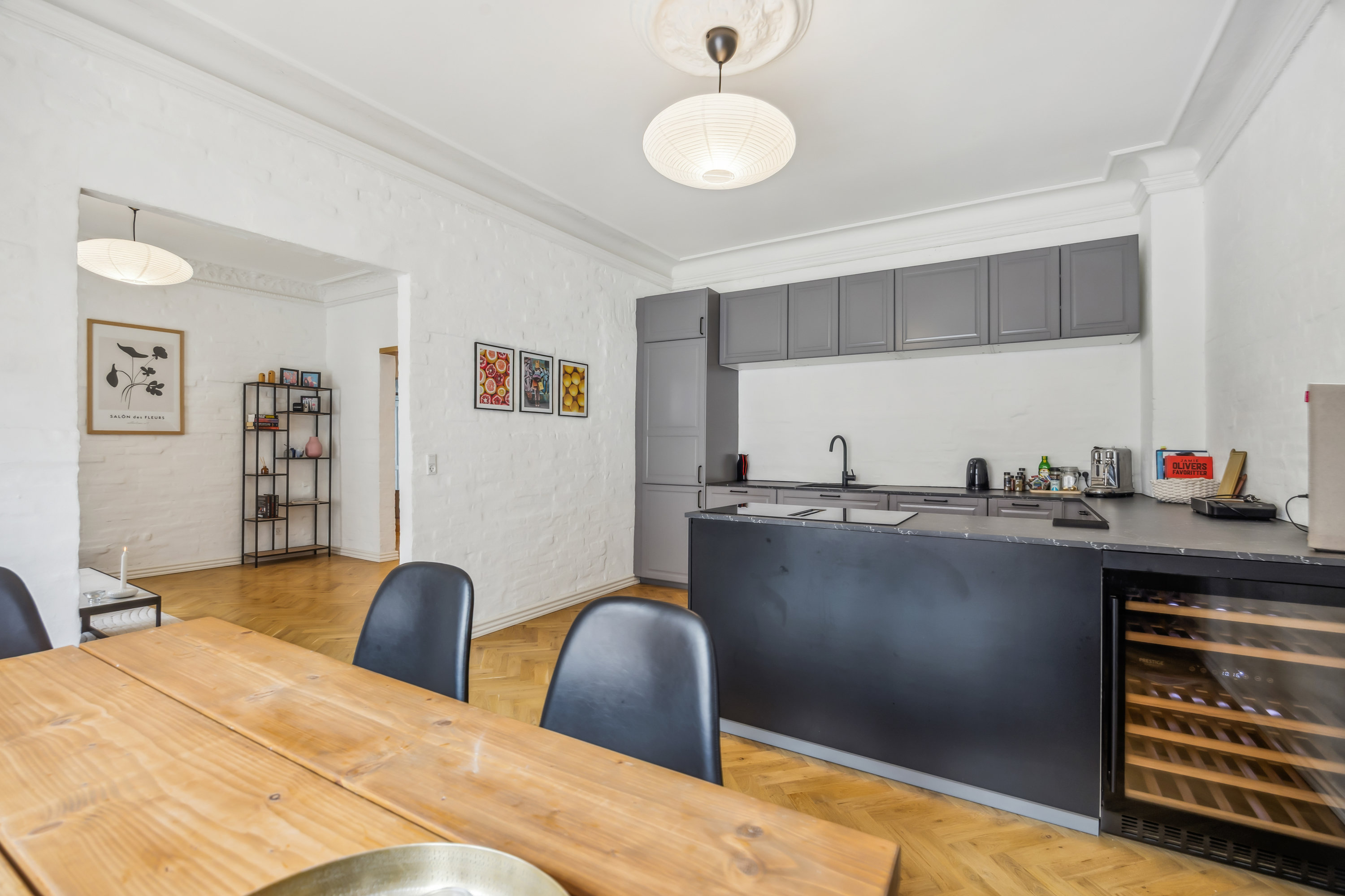 Fremhævet stue billede i fuldskærmstilstand. Billede af Danmarksgade 53, 1. th., 9000 Aalborg