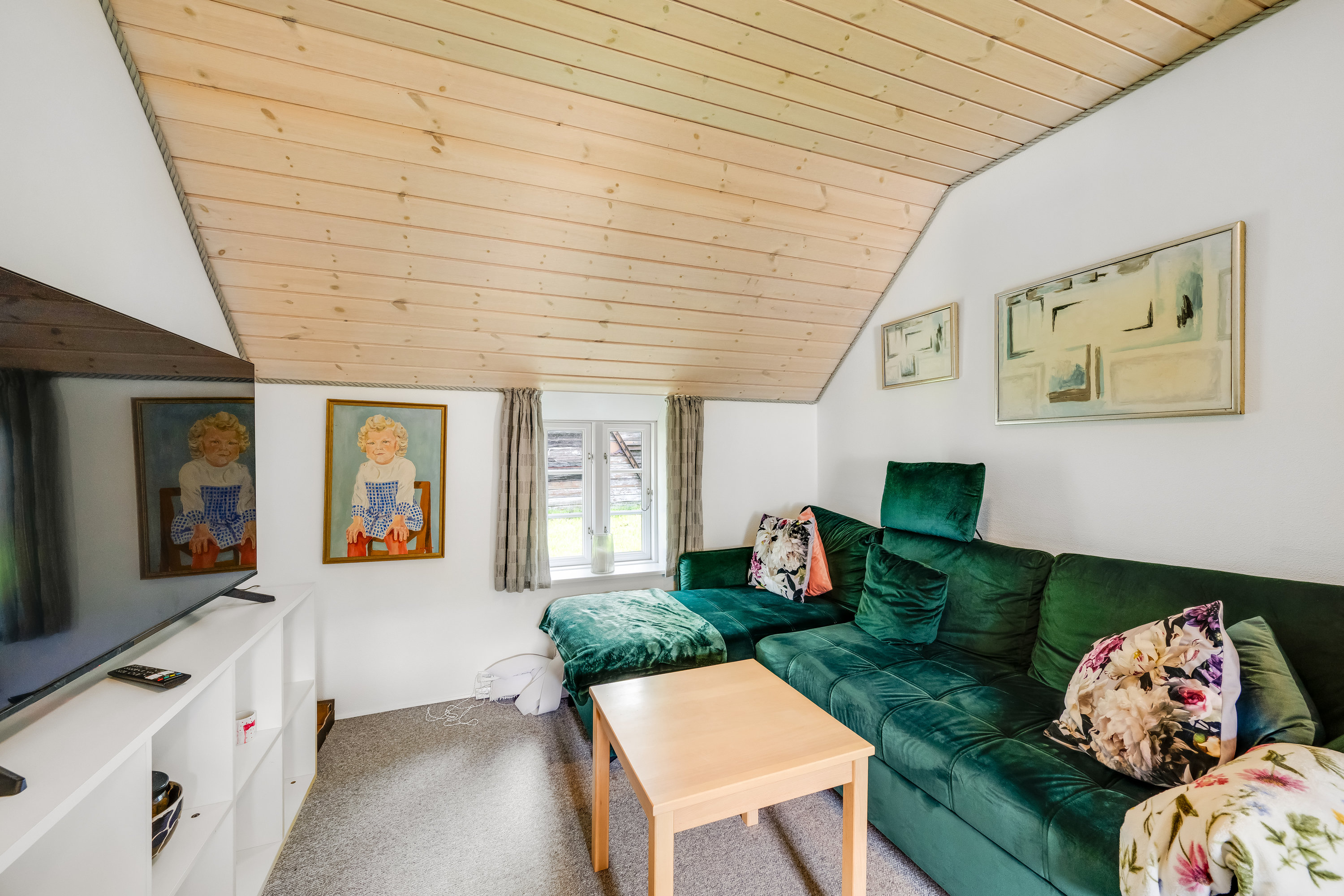 Fremhævet stue billede i fuldskærmstilstand. Billede af Kollevej 60, 6830 Nørre Nebel