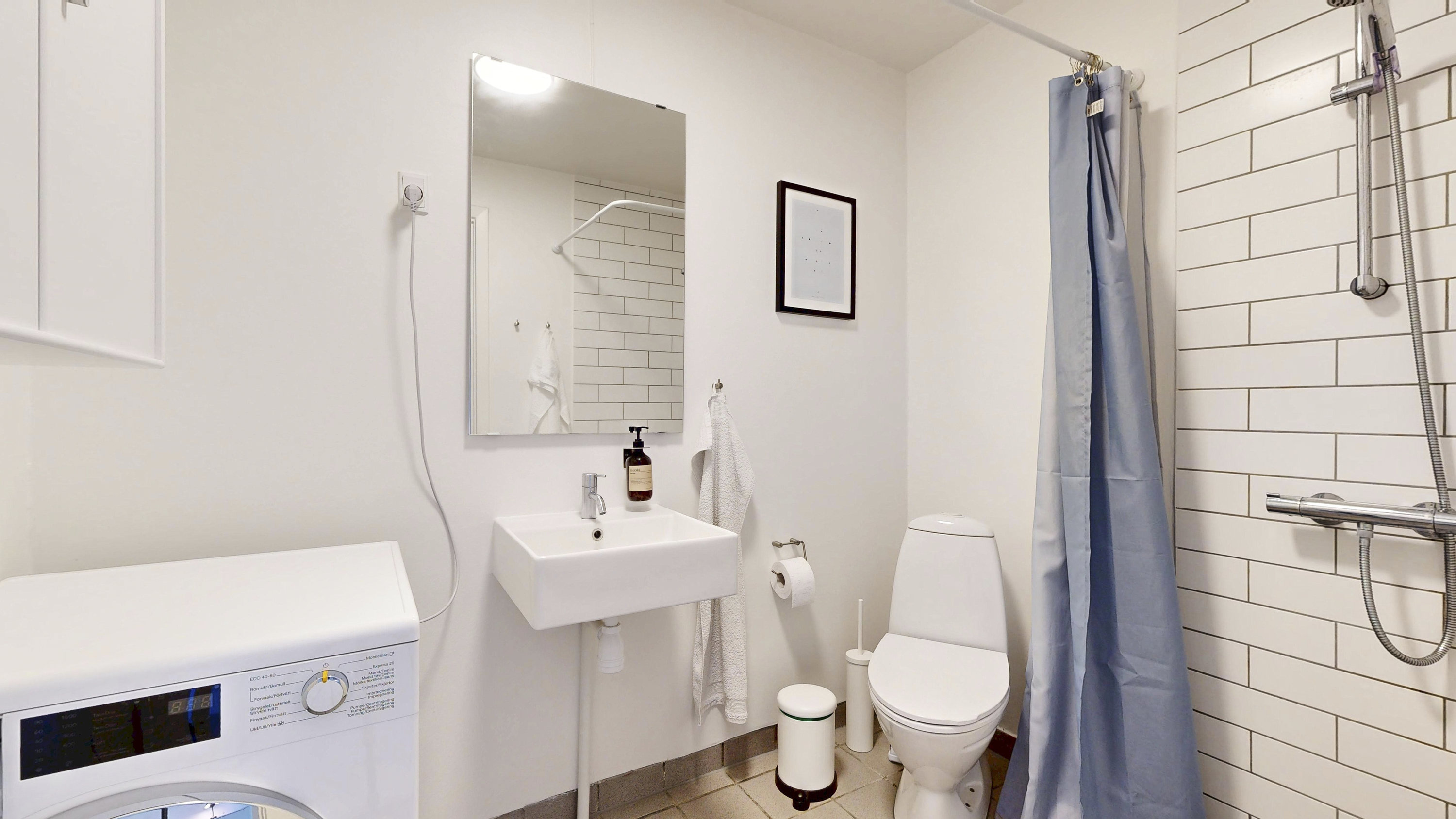 Fremhævet badeværelse billede i fuldskærmstilstand. Billede af Nørre Alle 31, 8660 Skanderborg