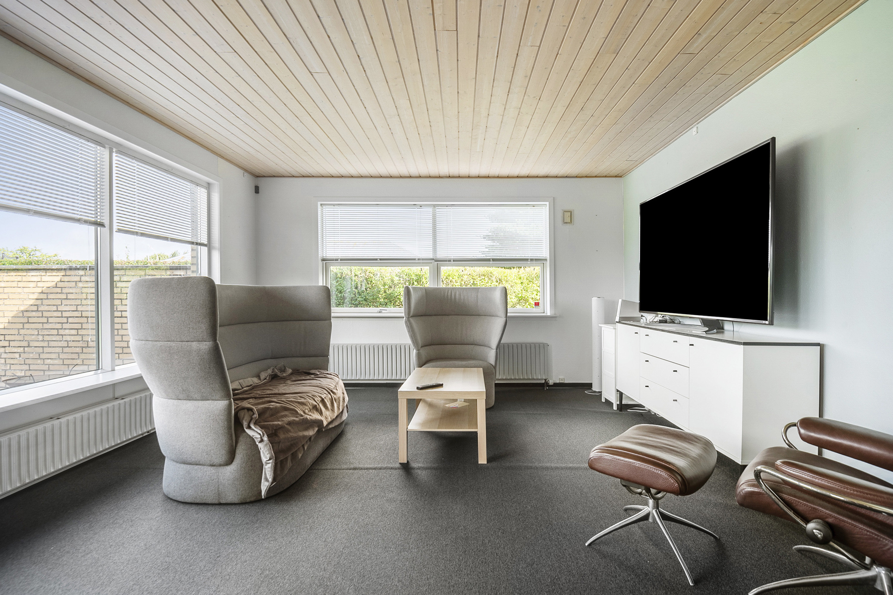 Fremhævet stue billede i fuldskærmstilstand. Billede af Kastanielunden 67, 6705 Esbjerg Ø