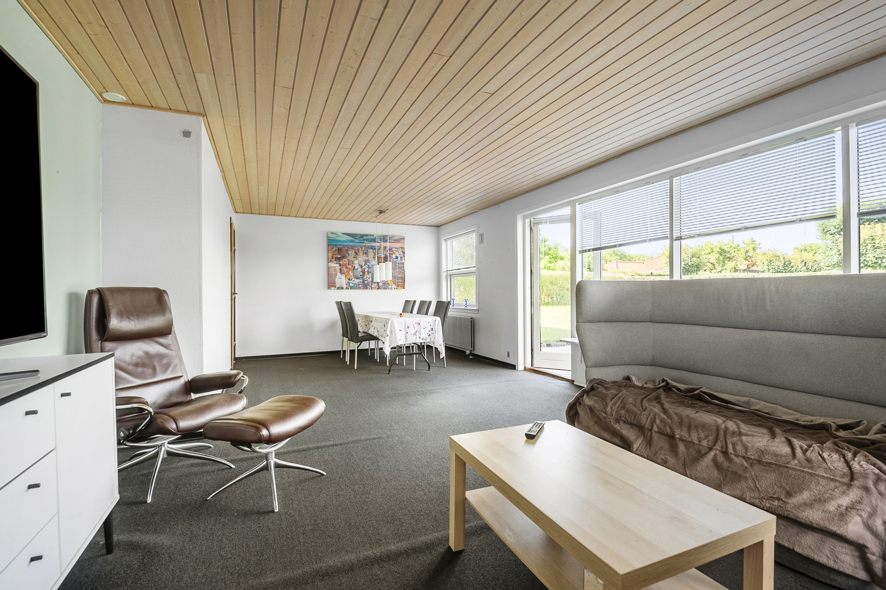 Fremhævet stue billede i fuldskærmstilstand. Billede af Kastanielunden 67, 6705 Esbjerg Ø