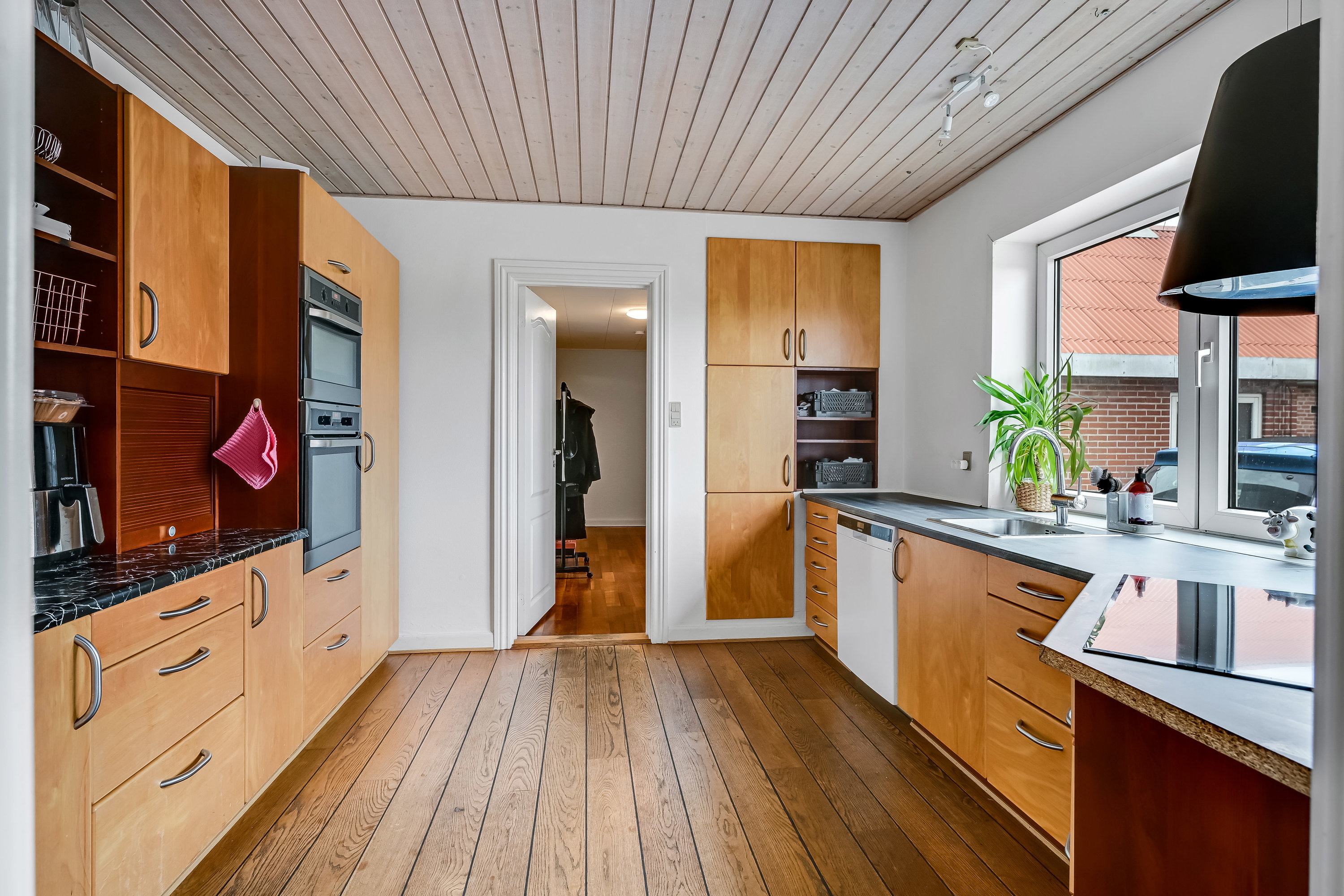 Fremhævet køkken billede i fuldskærmstilstand. Billede af Tofterup Markvej 9, Starup, 7200 Grindsted