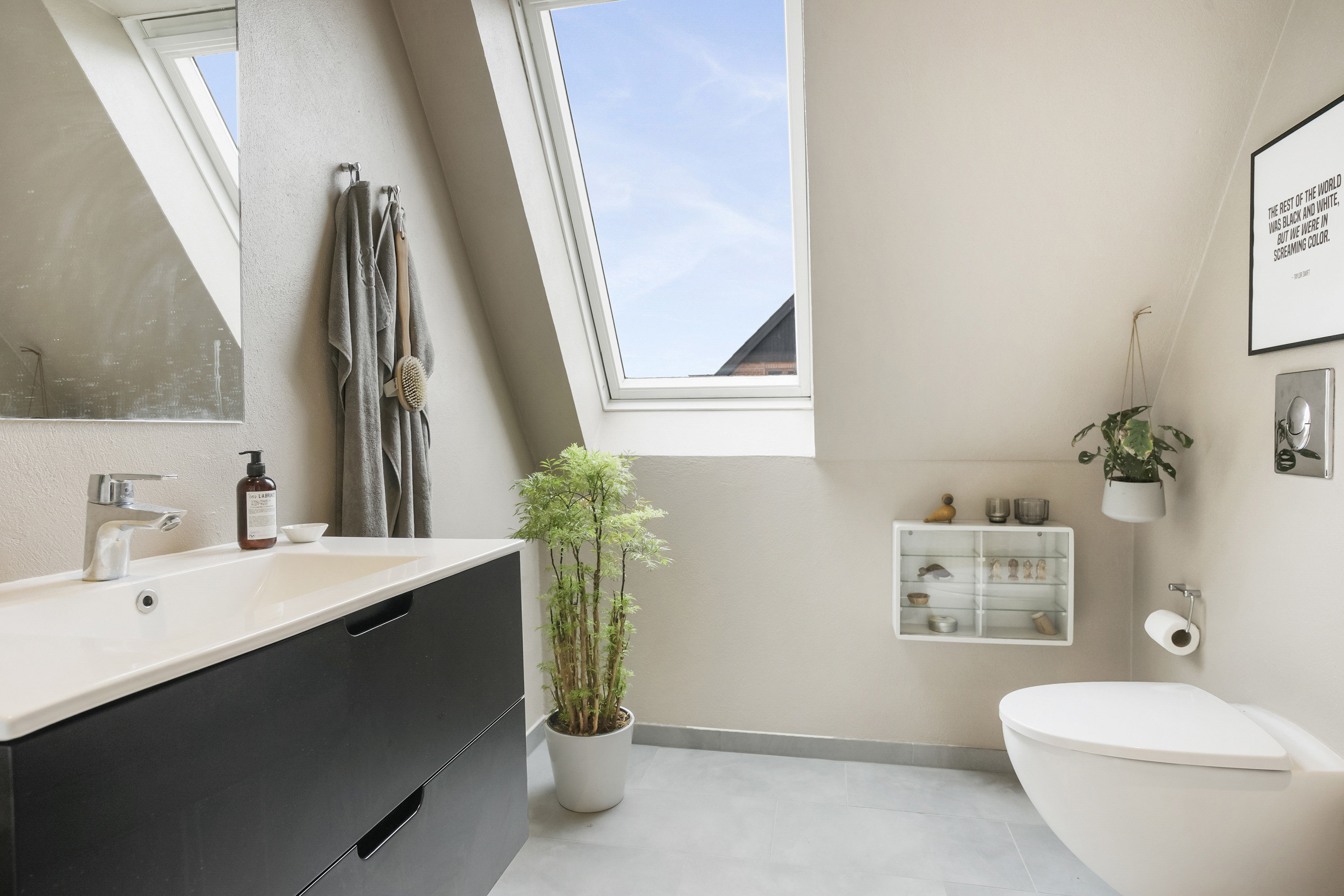 Fremhævet  billede i fuldskærmstilstand. Billede af Heilskovsgade 1, Vejgaard, 9000 Aalborg