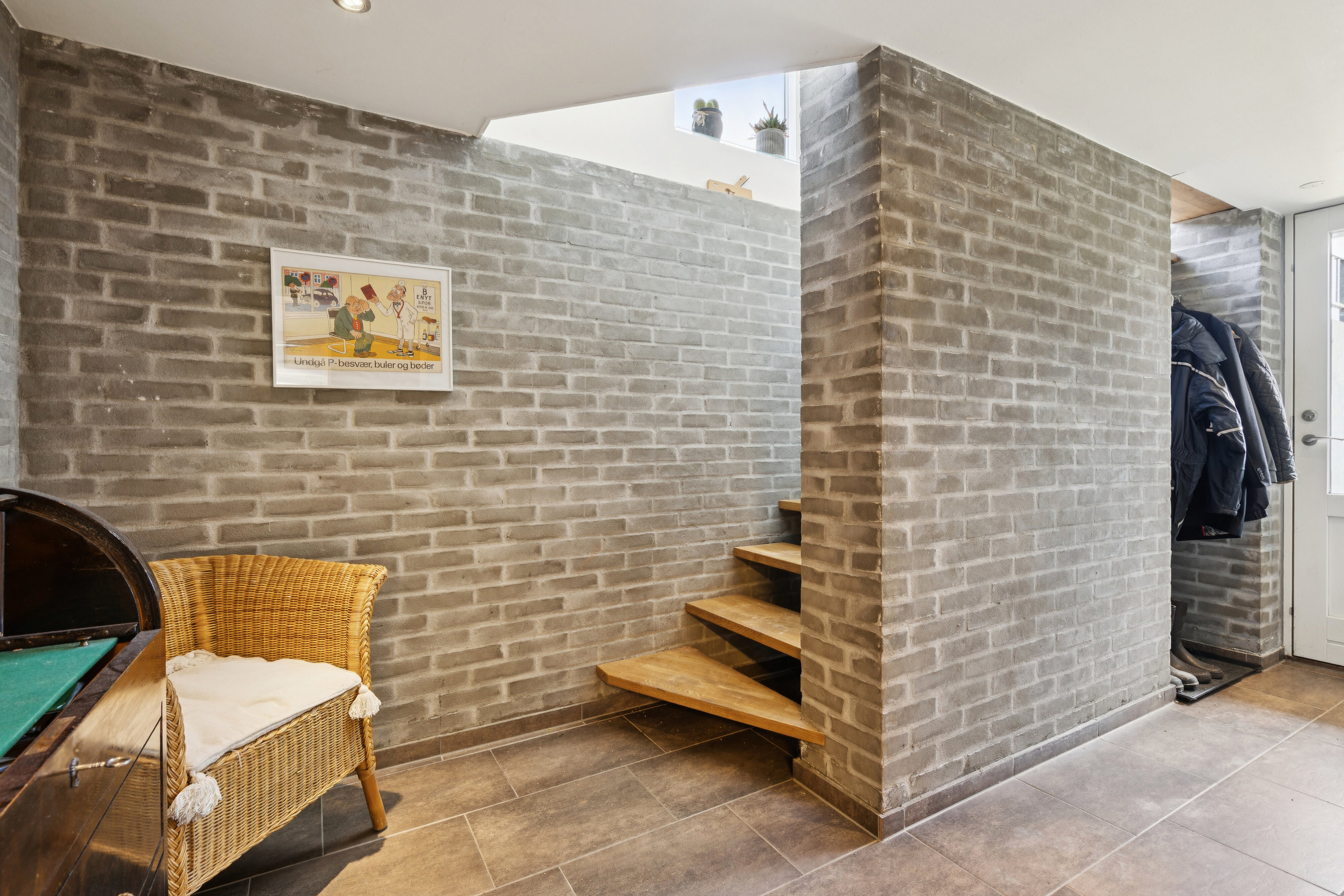 Fremhævet gang billede i fuldskærmstilstand. Billede af Brandskov 35, Vråmose, 4654 Faxe Ladeplads