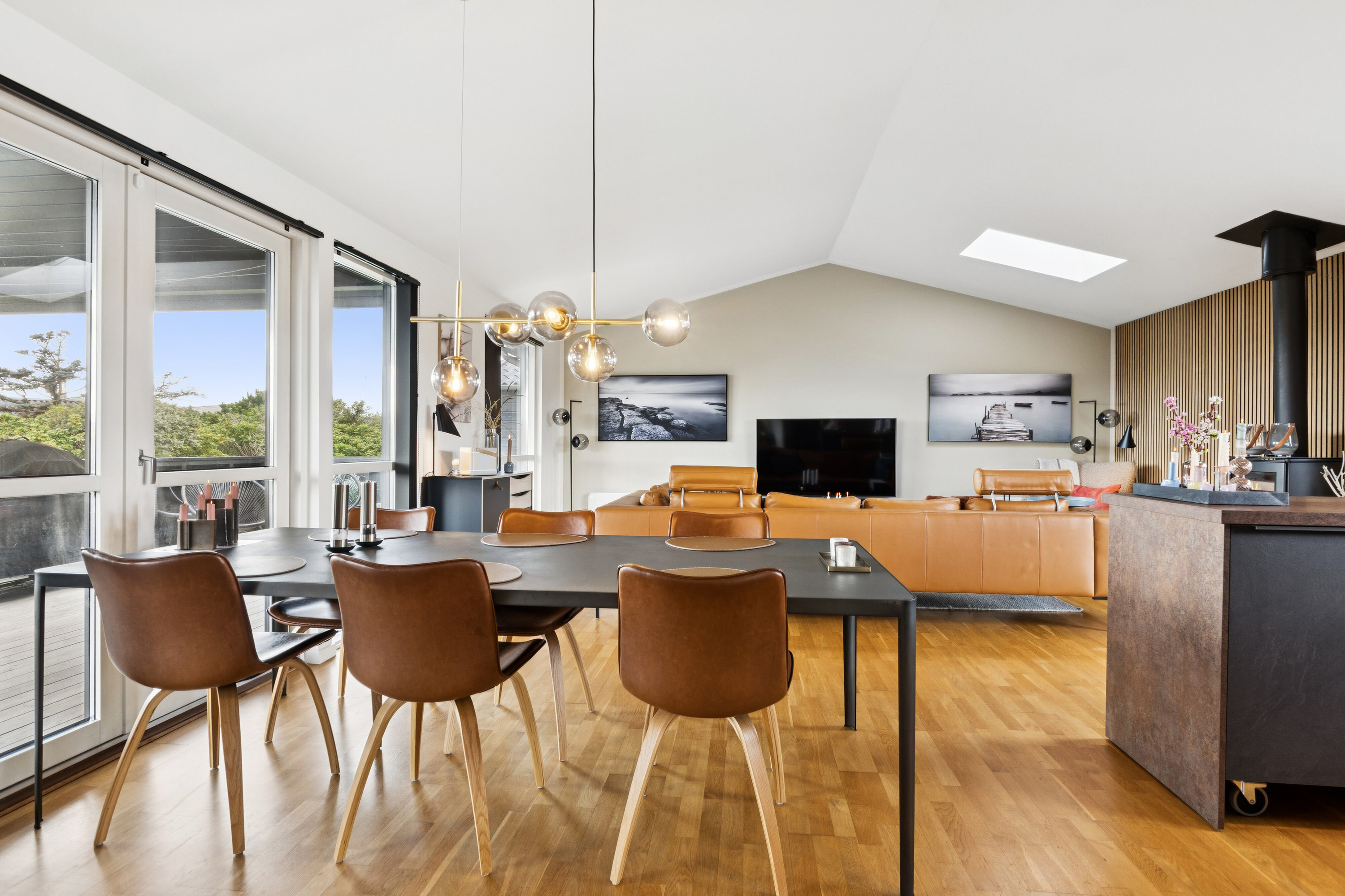 Fremhævet spisestue billede i fuldskærmstilstand. Billede af Novembervej 3, Skal Klit, 9800 Hjørring