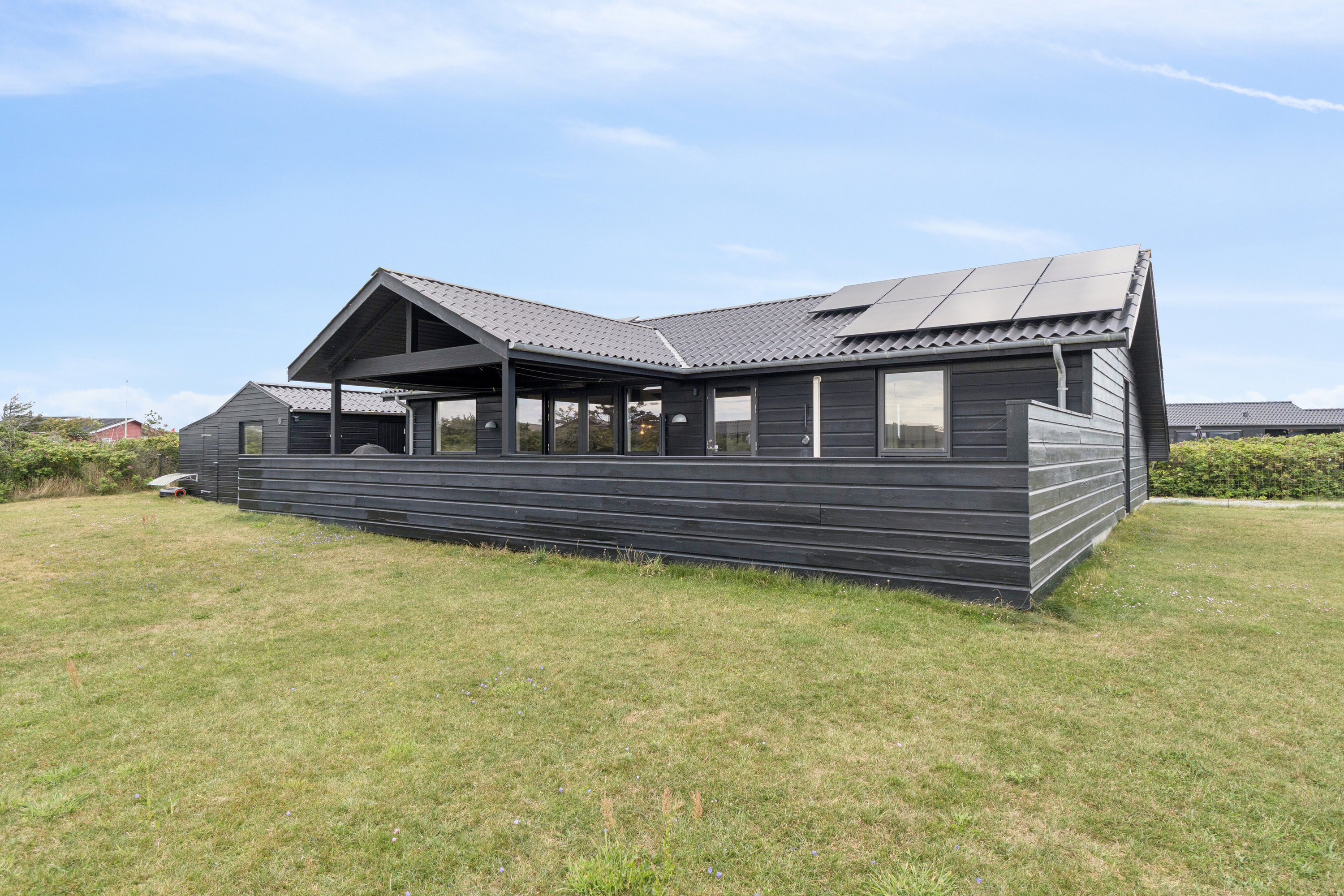 Fritidshus: Set fra haven på Novembervej 3, Skal Klit, 9800 Hjørring