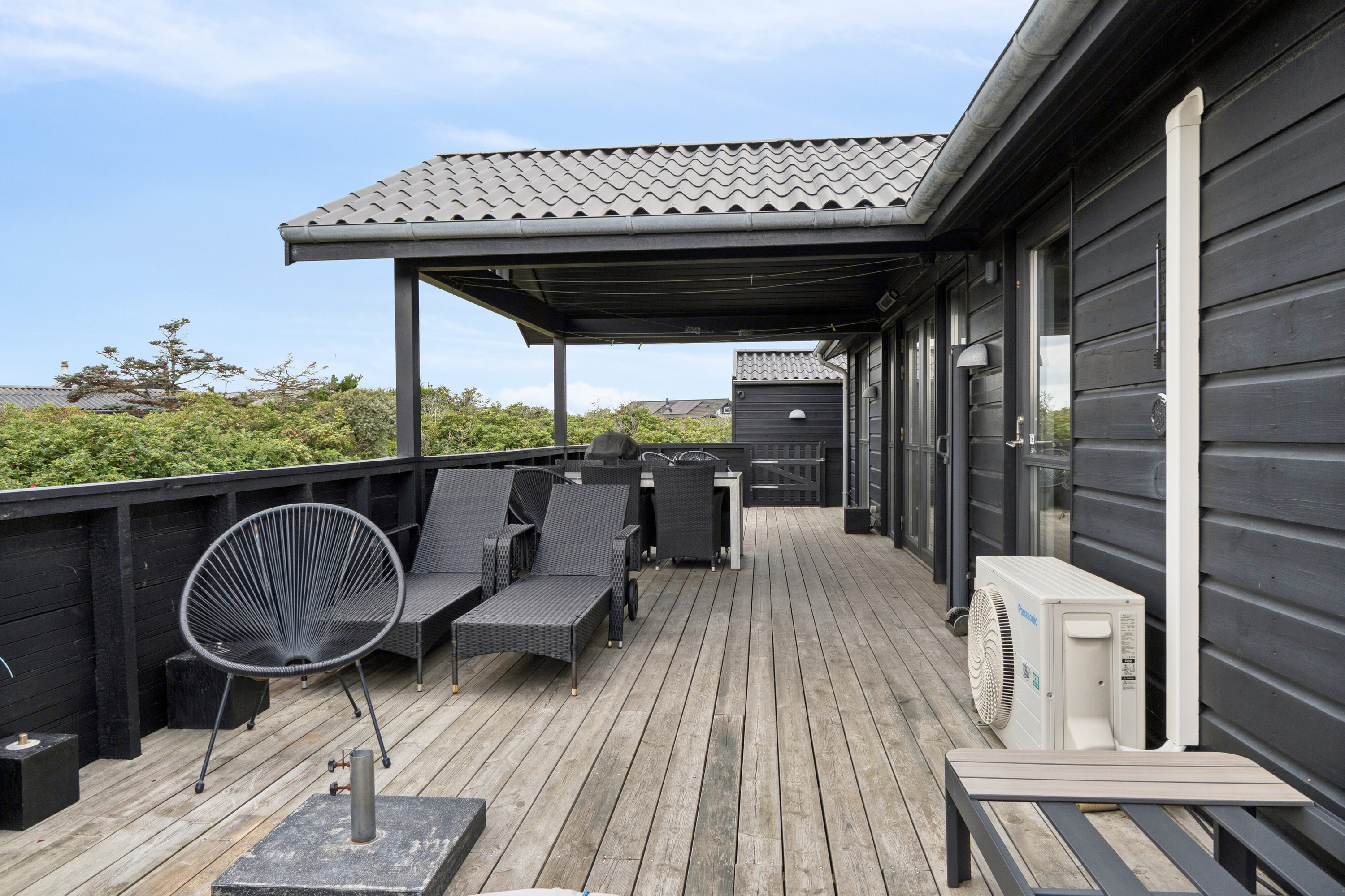 Fremhævet overdækket terrasse billede i fuldskærmstilstand. Billede af Novembervej 3, Skal Klit, 9800 Hjørring