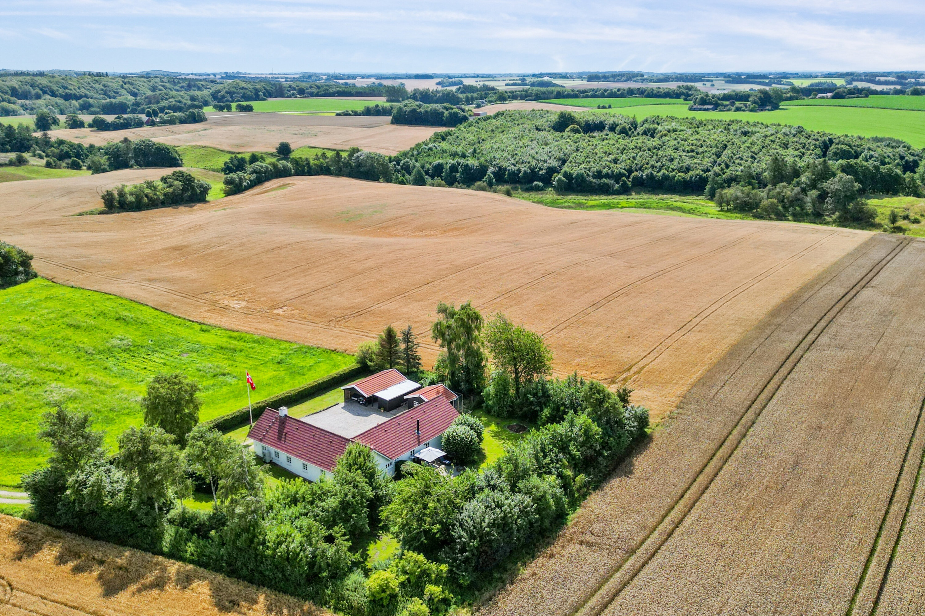 Miniaturebillede 1: luftfoto. Billede af Elsborgvej 24, Sjørslev, 8620 Kjellerup